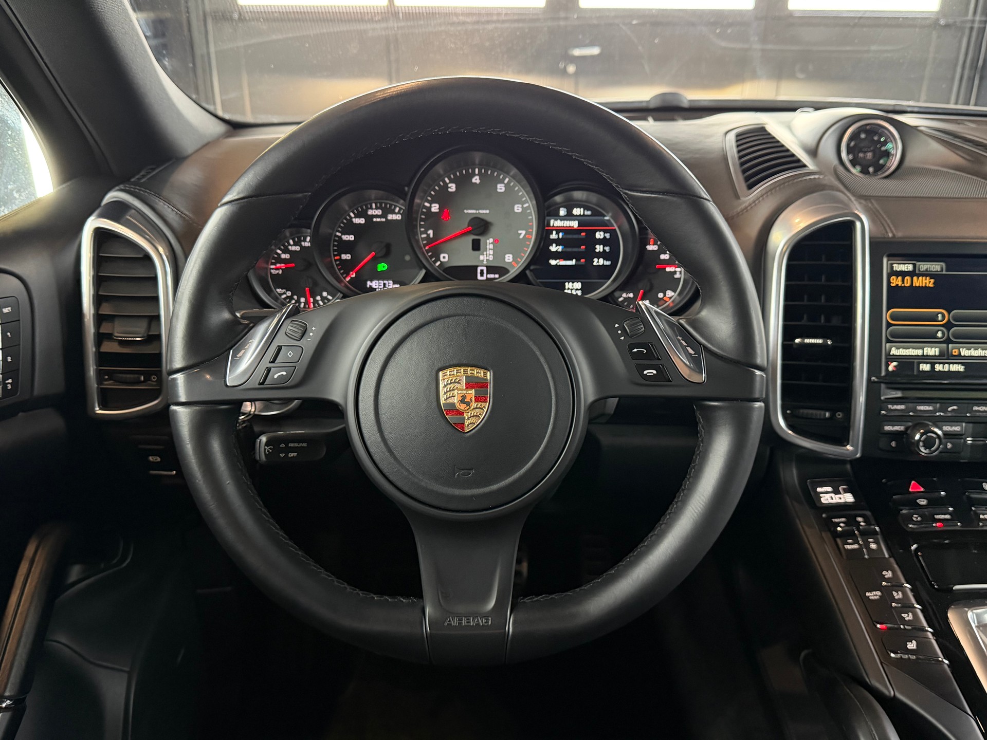 PORSCHE Cayenne S-image-13