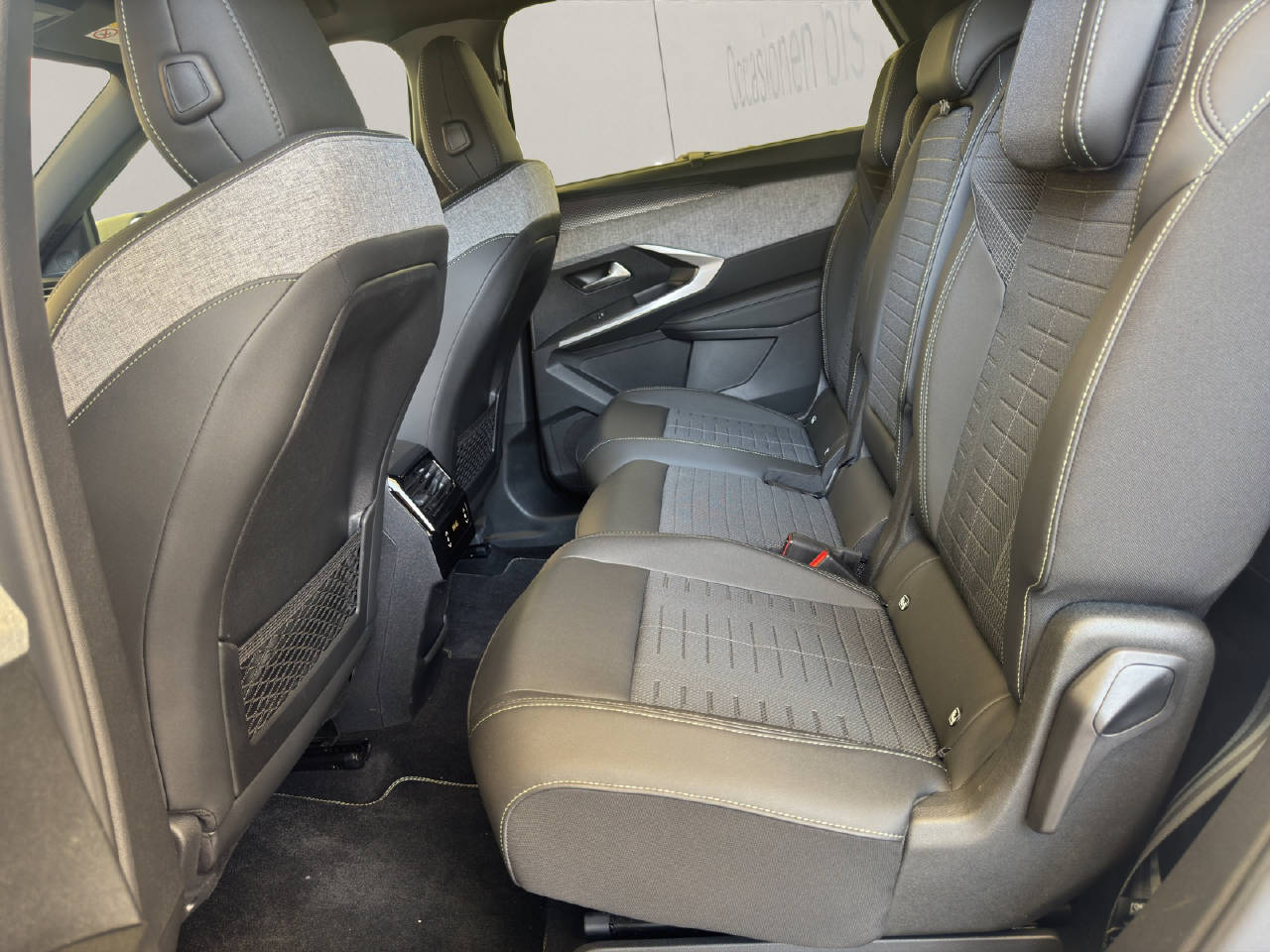 PEUGEOT 5008 1.2 Hybrid GT 145PS 7-Plätzer-image-19