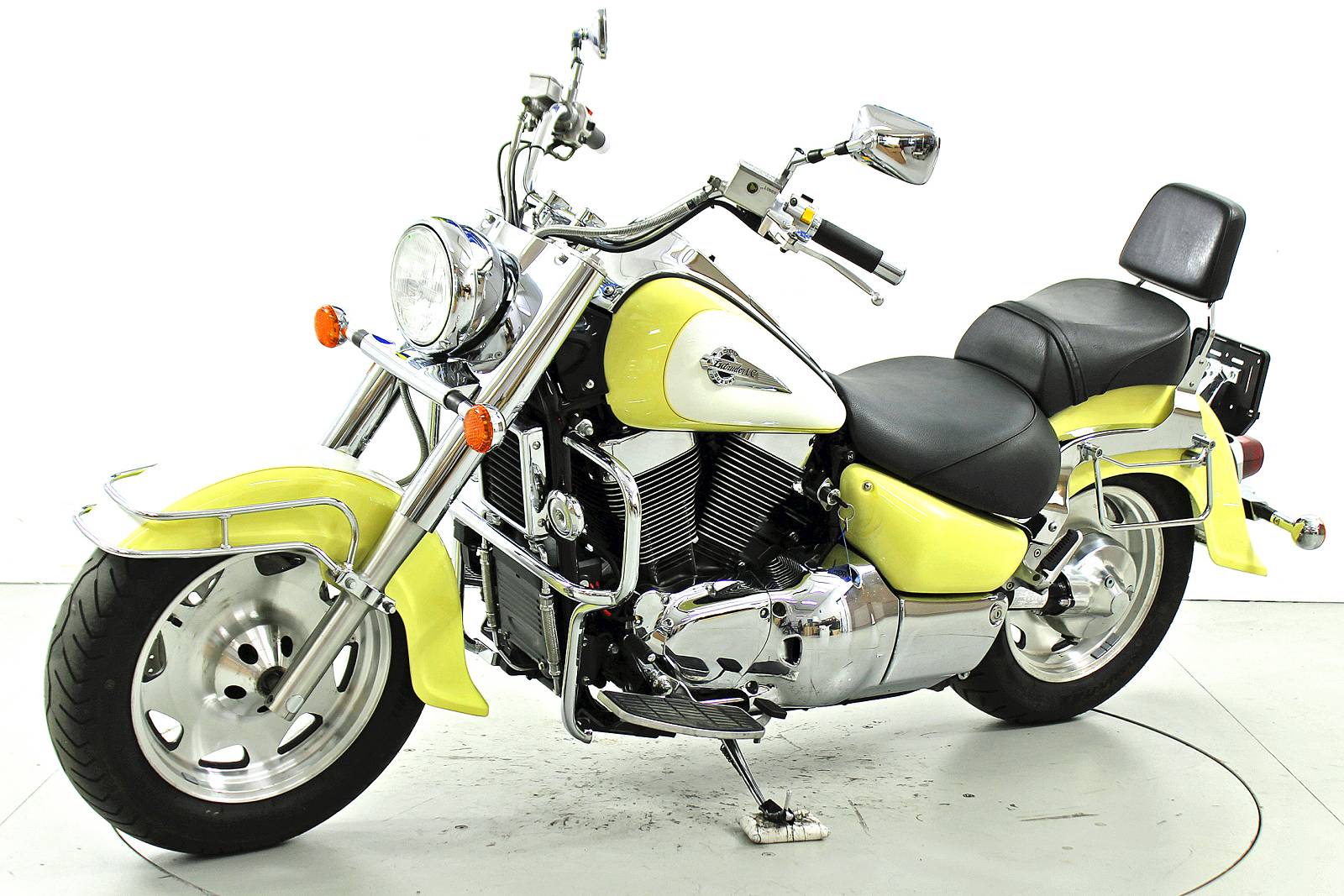 SUZUKI VL 1500 Intruder-showroom-element-2