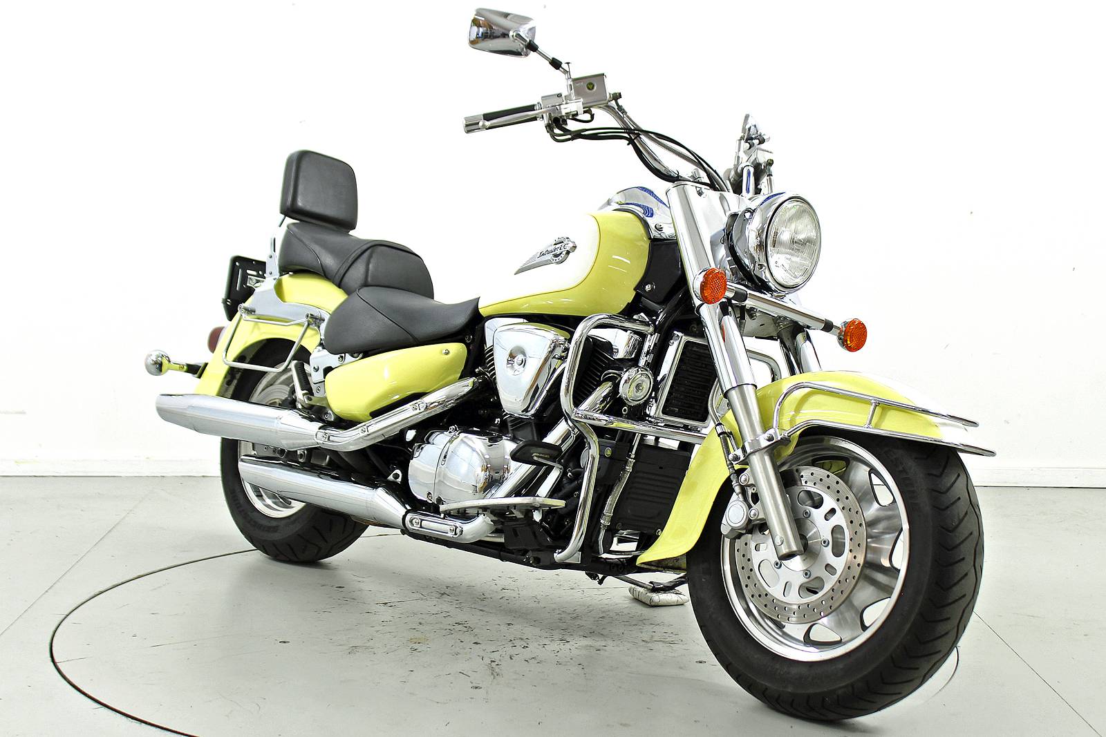 SUZUKI VL 1500 Intruder-showroom-element-1