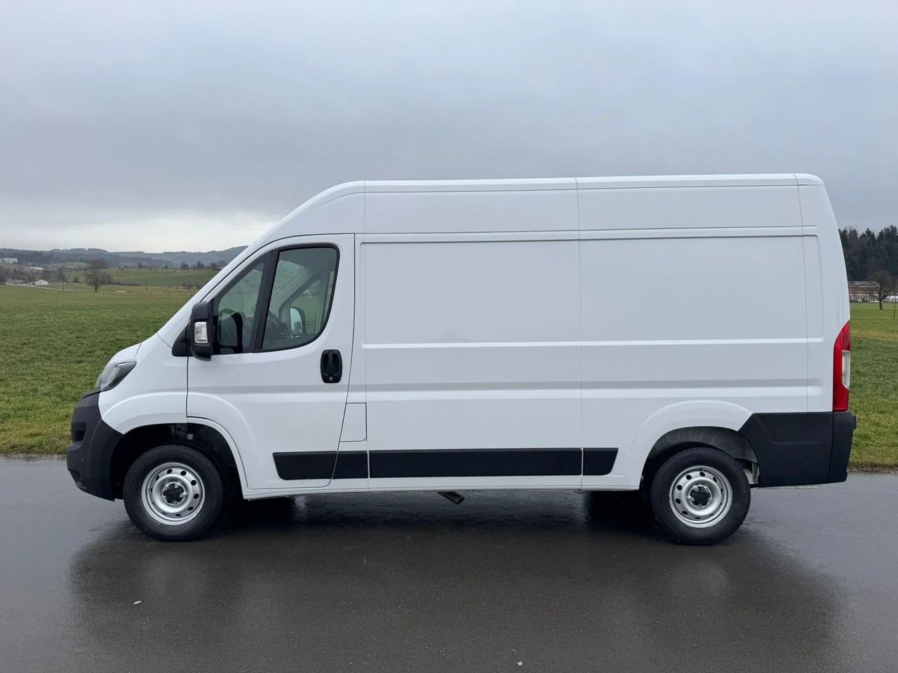 FIAT Ducato 33 L1H1 Swiss-image-2