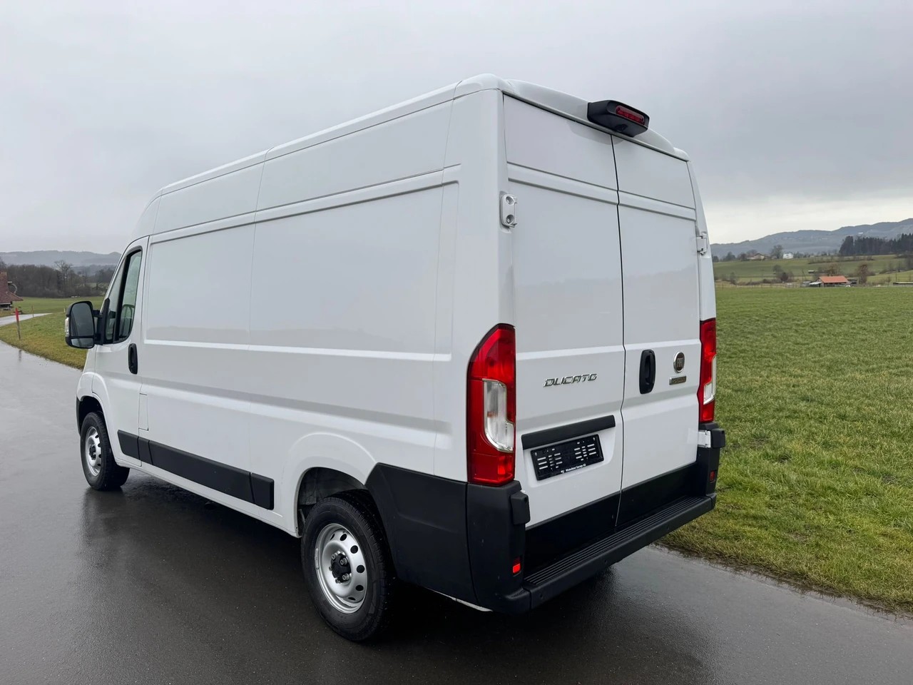 FIAT Ducato 33 L1H1 Swiss-image-1