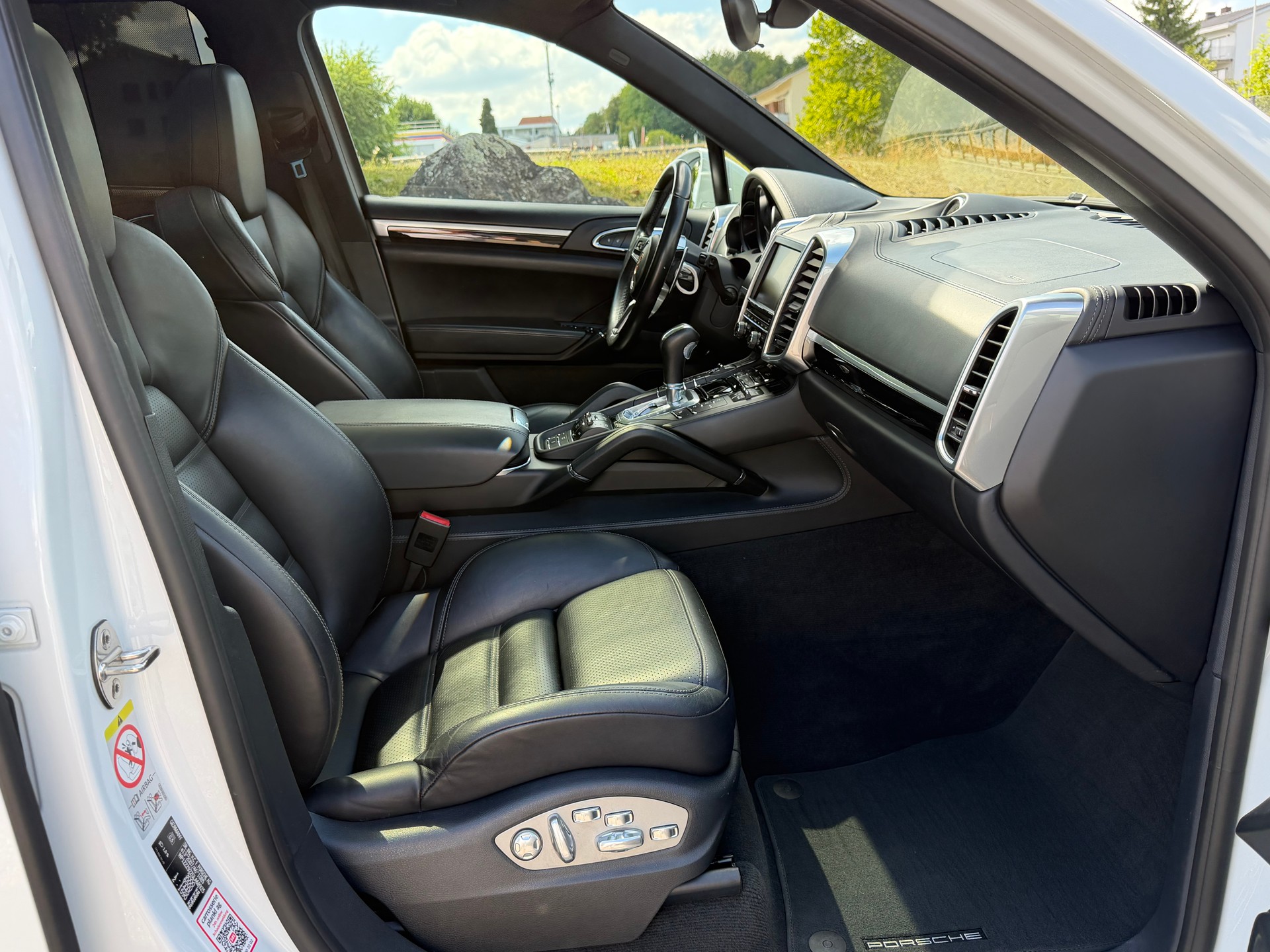 PORSCHE Cayenne S Diesel-image-8