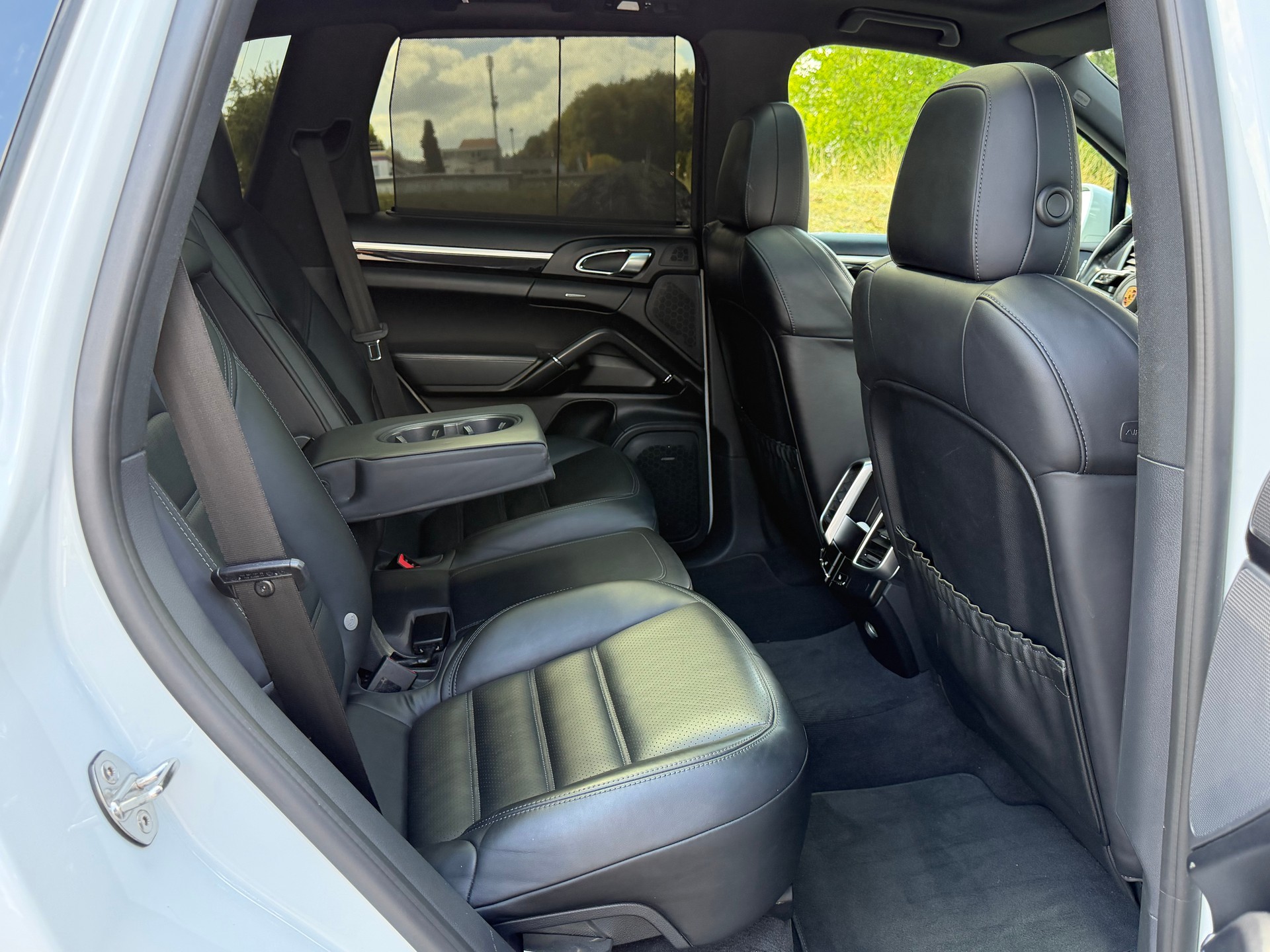 PORSCHE Cayenne S Diesel-image-10