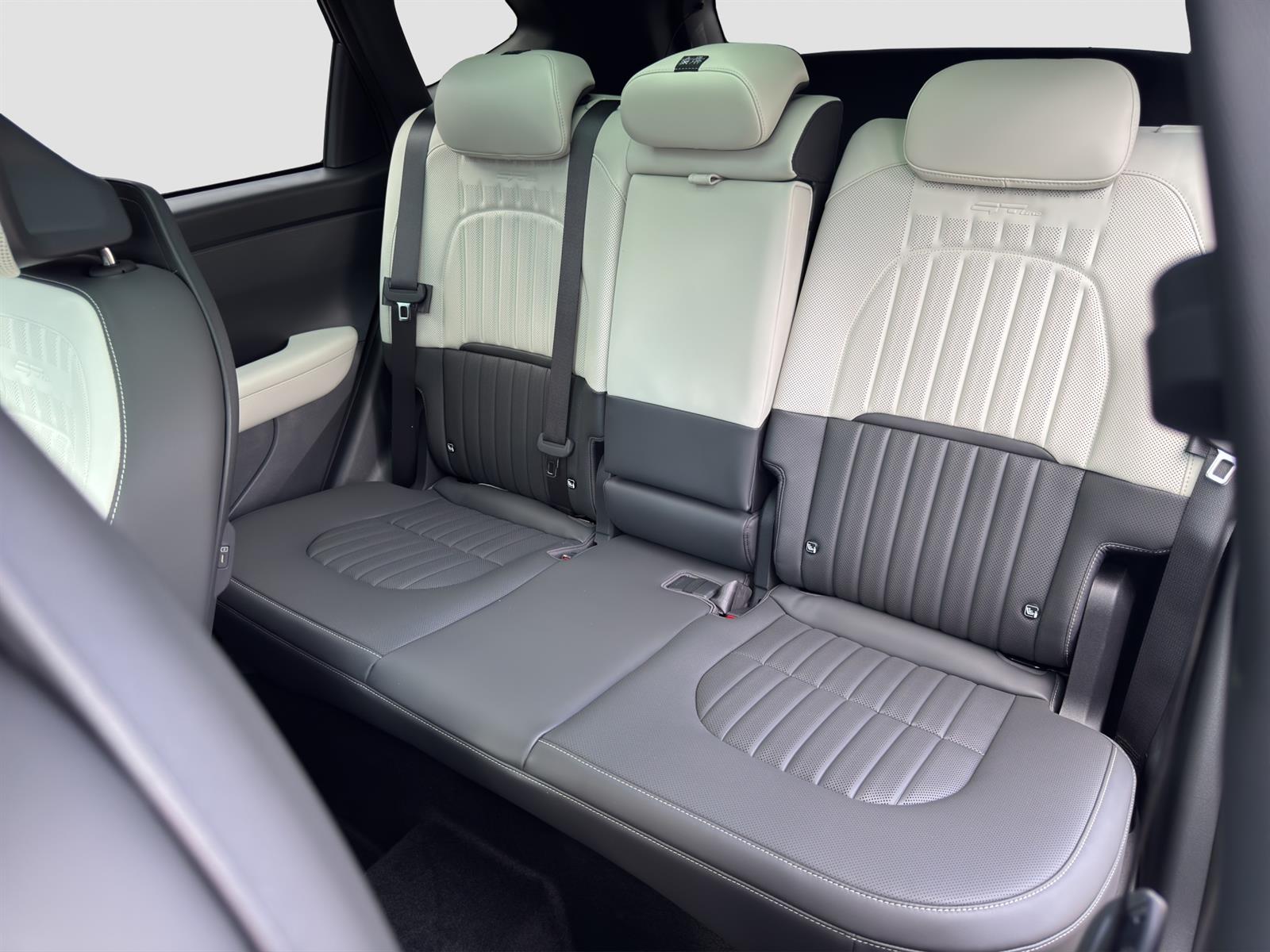 KIA Seltos 1.6 T-GDi GT-Line-image-5