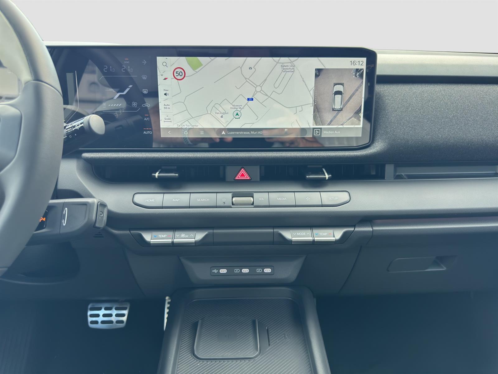 KIA Seltos 1.6 T-GDi GT-Line-image-11