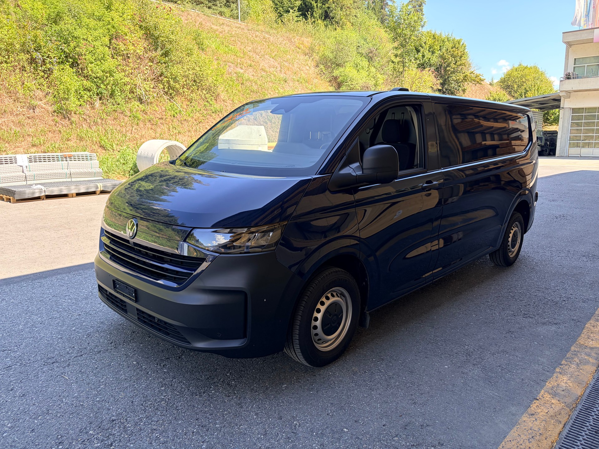 VW Transporter Kaw. 3500 2.0 TDI 150 4motion-image-0