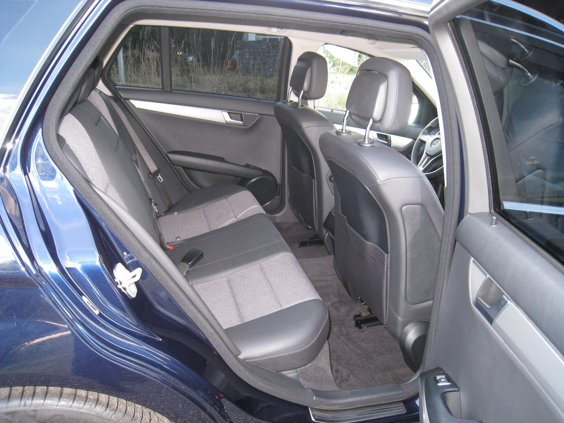 MERCEDES-BENZ C 180 Avantgarde 7G-Tronic MFK-image-10