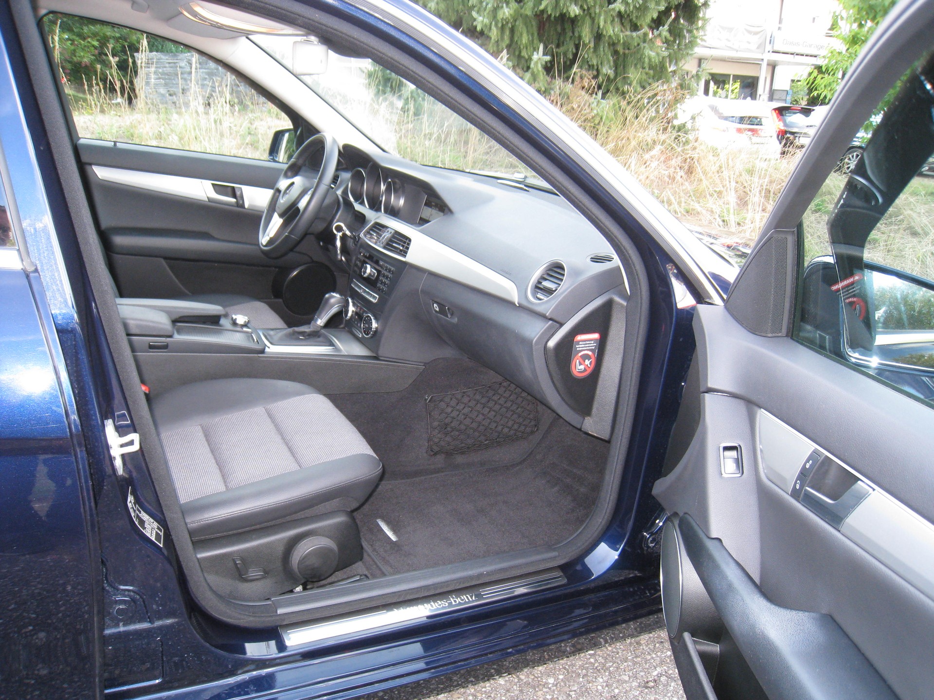 MERCEDES-BENZ C 180 Avantgarde 7G-Tronic MFK-image-7