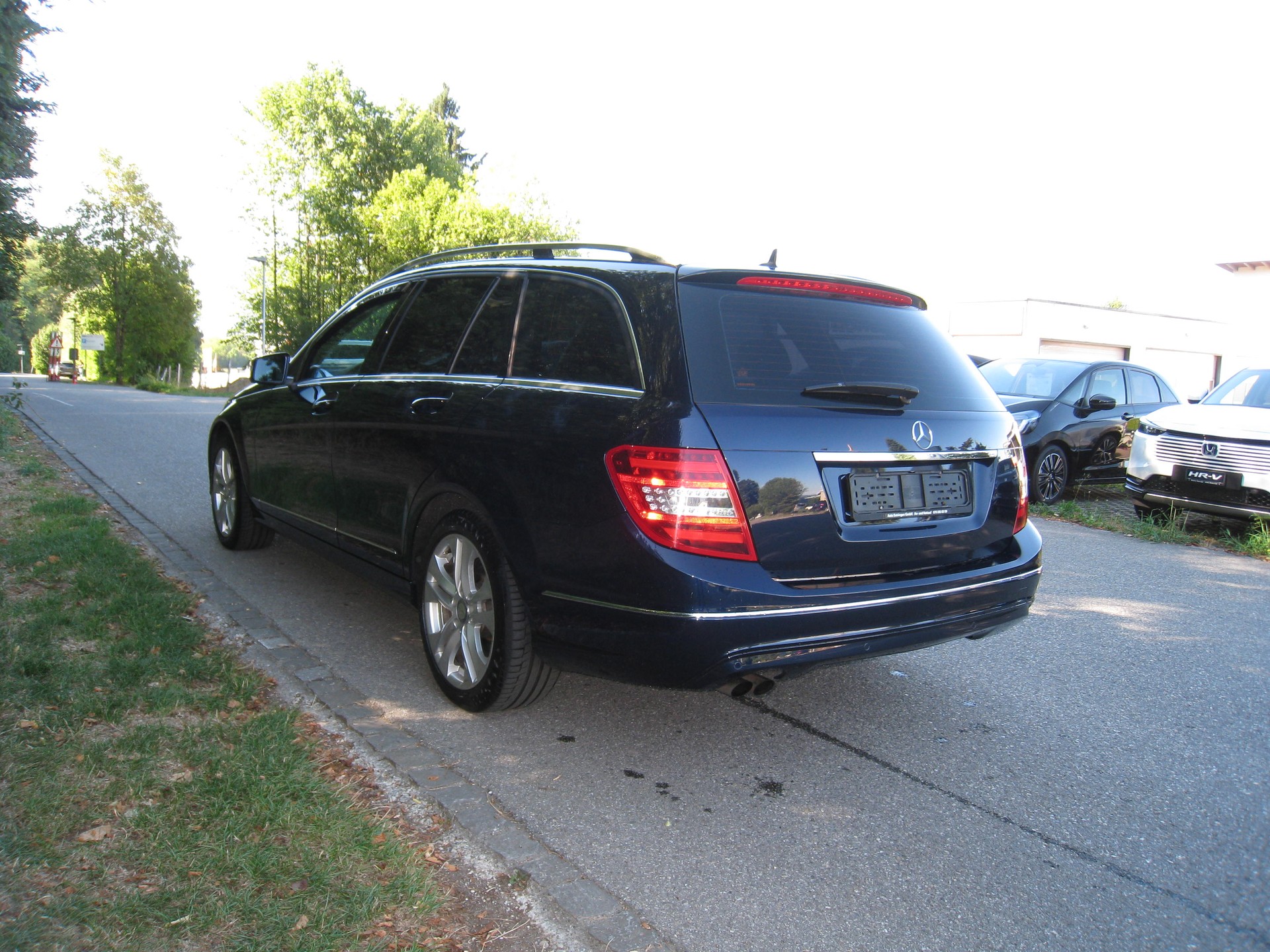 MERCEDES-BENZ C 180 Avantgarde 7G-Tronic-image-4