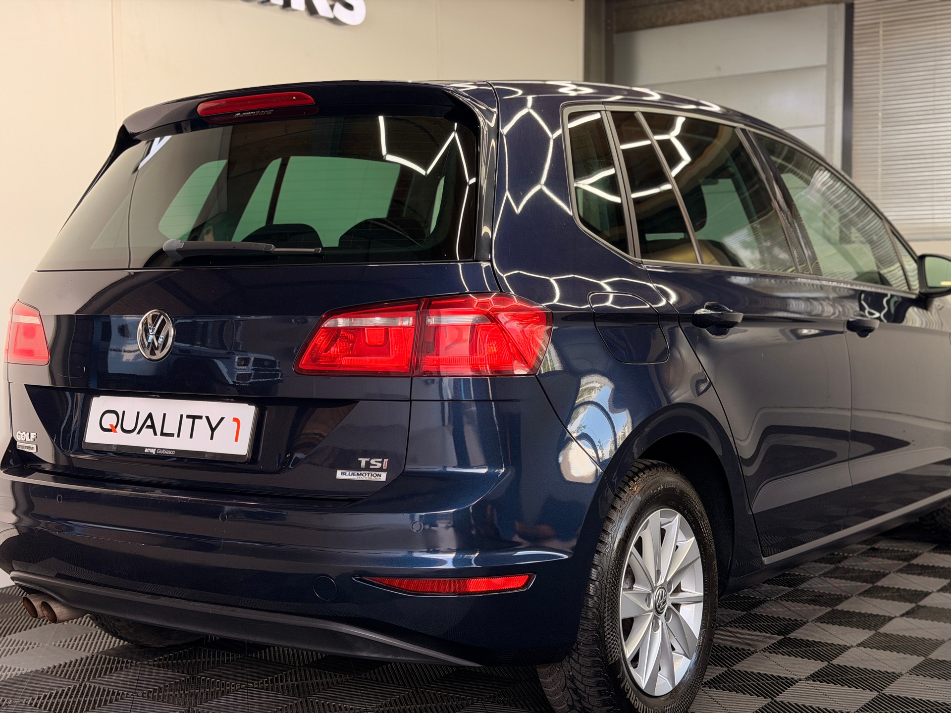 VW Golf Sportsvan 1.4 TSI Lounge DSG-image-2