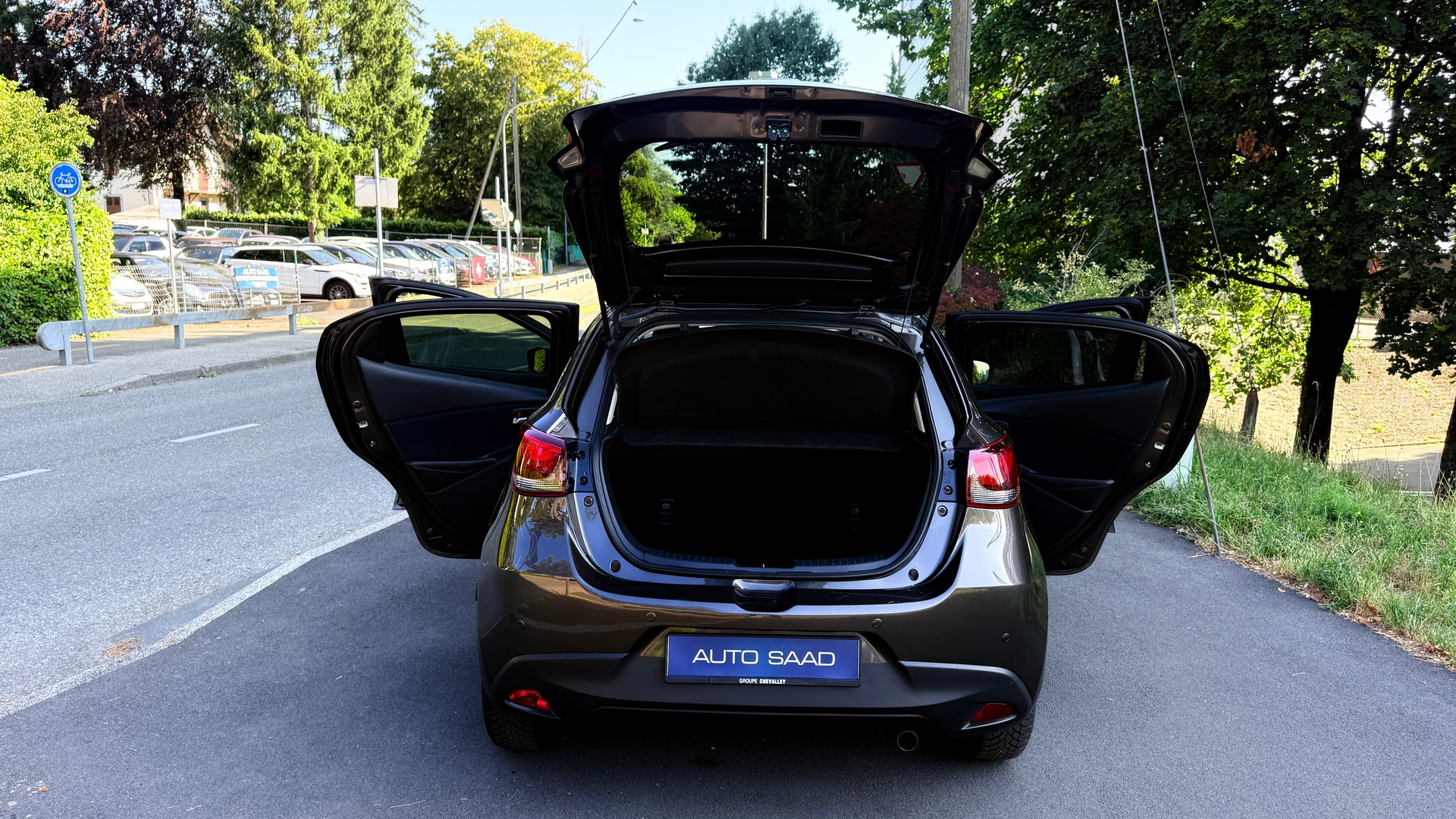 MAZDA 2 1.5 CD 16V Skyactiv-D Ambition-image-6