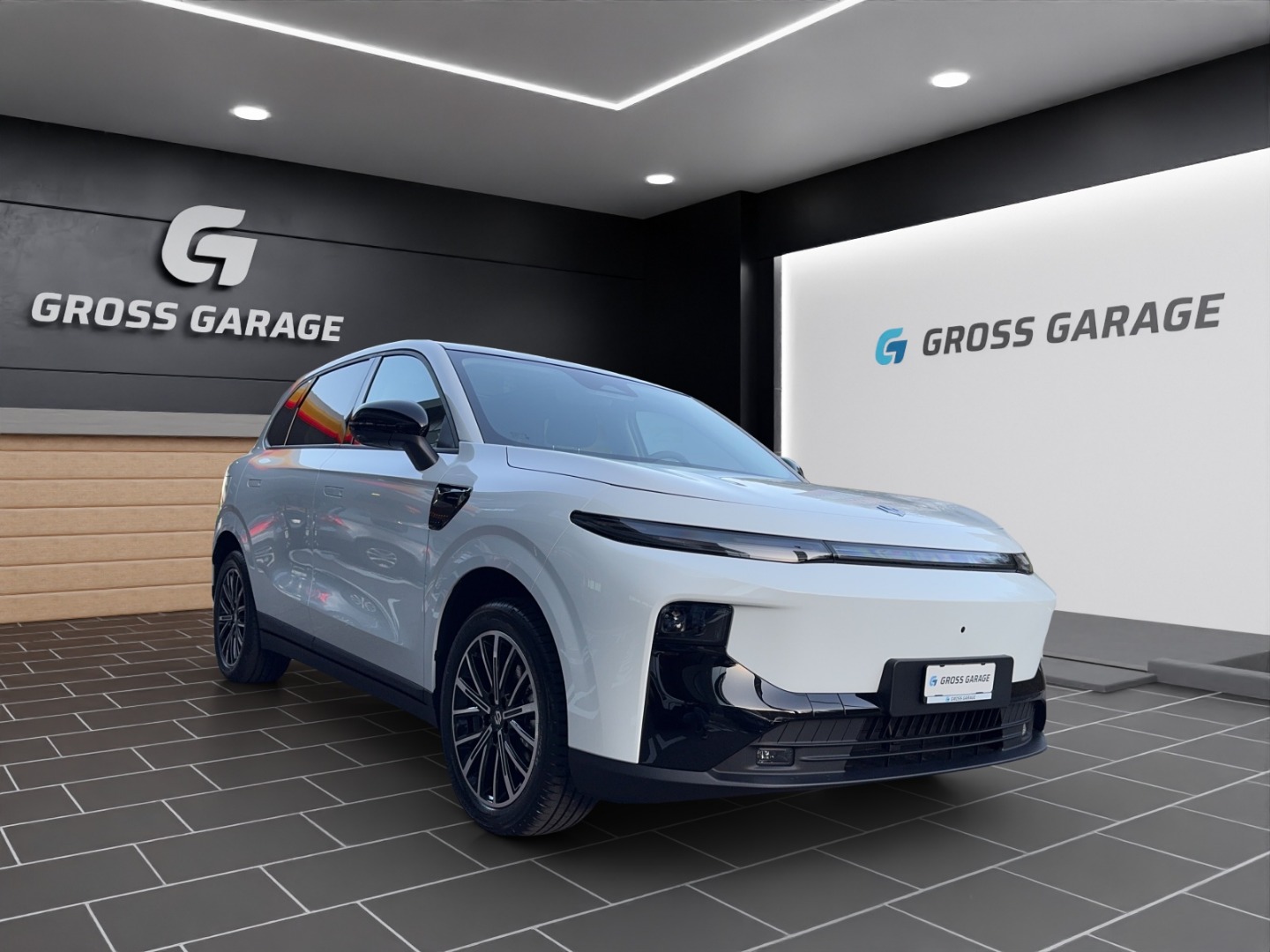 LEAPMOTOR B10 1.5 Hybrid EV-image-0