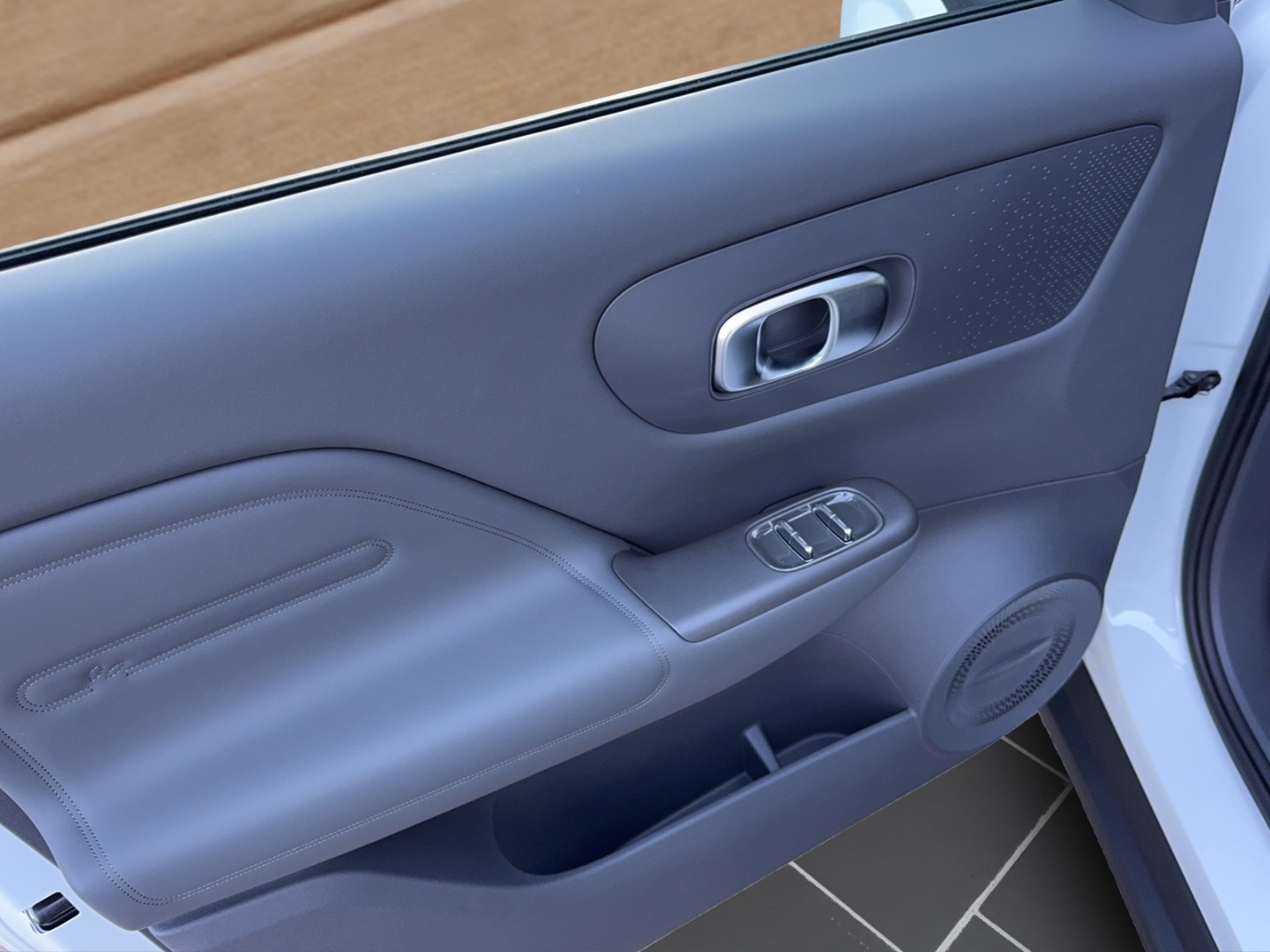LEAPMOTOR B10 1.5 Hybrid EV-image-13