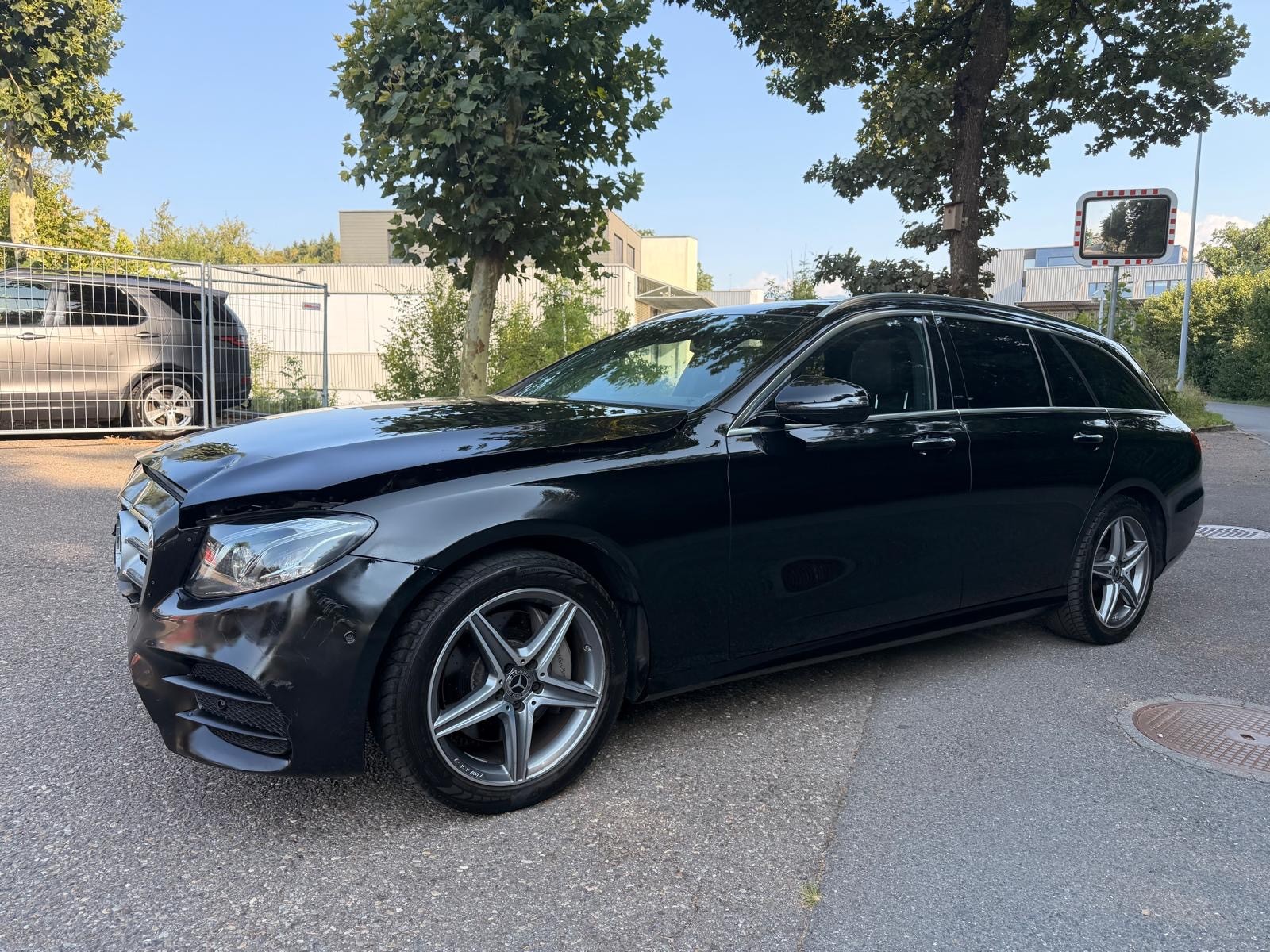 MERCEDES-BENZ E 220 d 4Matic 9G-Tronic-image-0