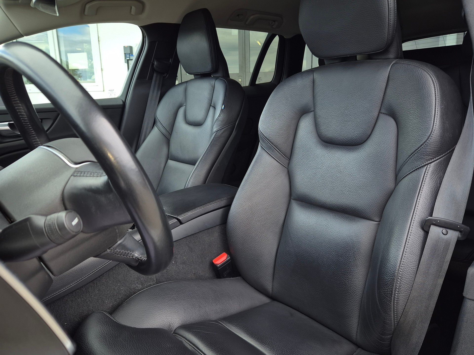 VOLVO V60 T6 eAWD Twin Engine Inscription Geartronic-image-12