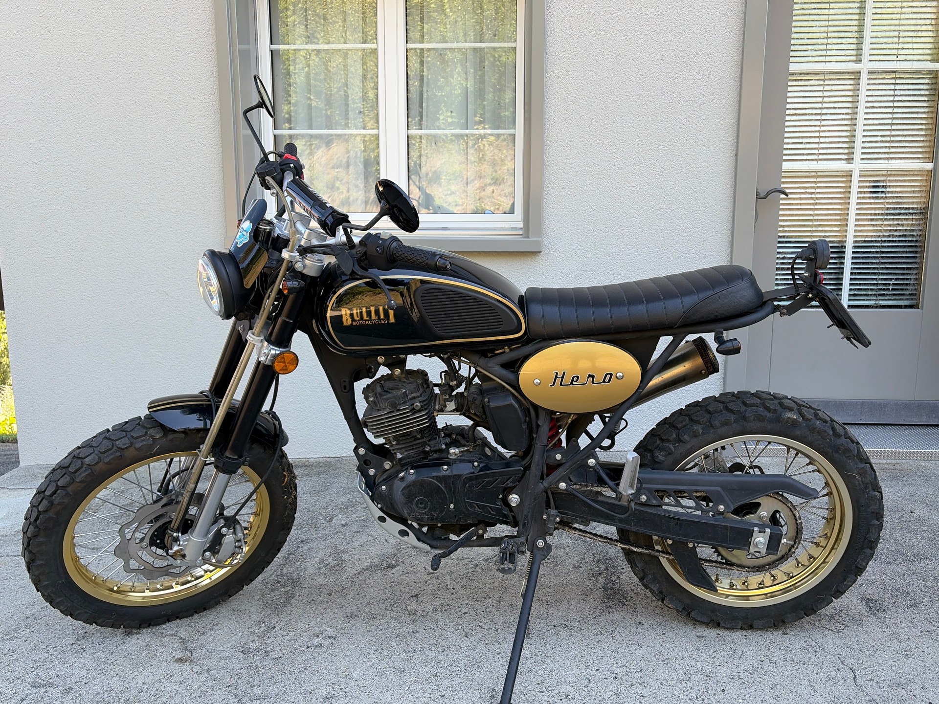BULLIT Hero 125