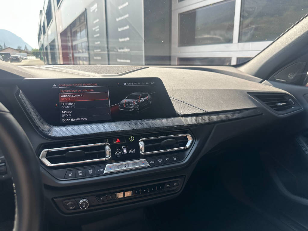 BMW M135i xDrive - (CH)-image-10