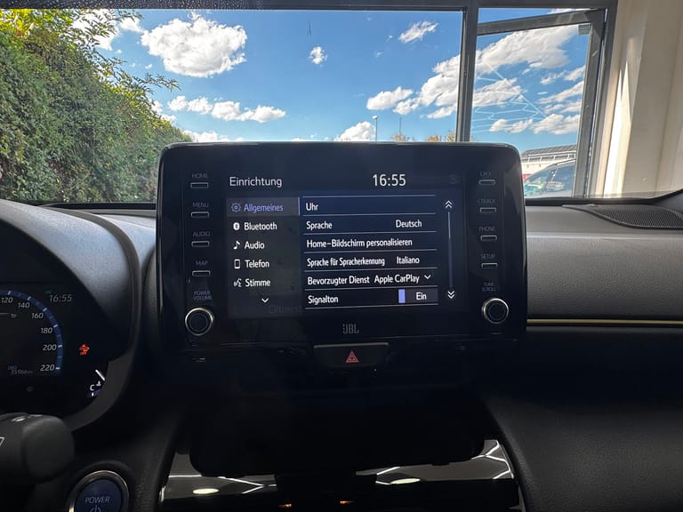 Toyota Yaris Cross 1.5 Adventure e-CVT AWD-i, Foto 11 von 14