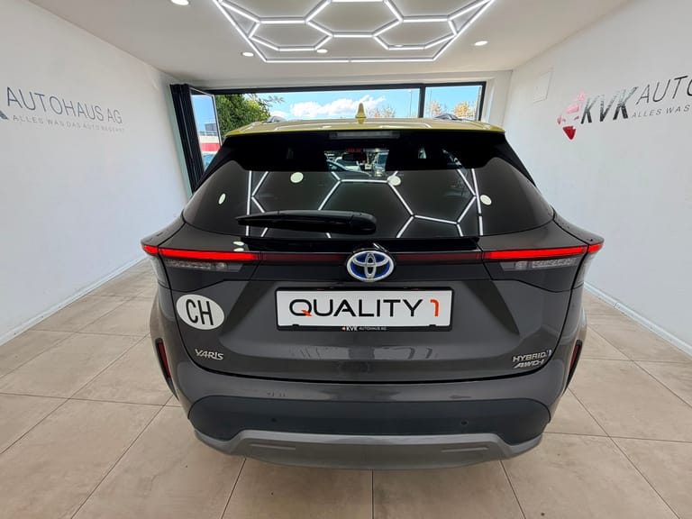 Toyota Yaris Cross 1.5 Adventure e-CVT AWD-i, Foto 5 von 14
