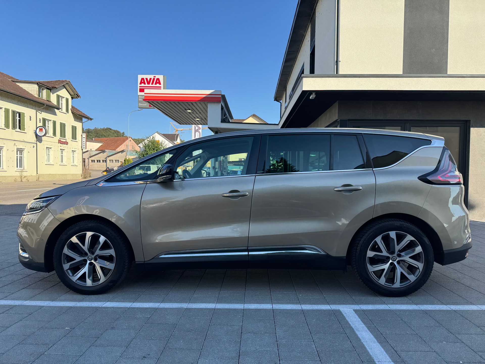 RENAULT Espace 1.6 dCi Initiale Paris EDC-image-1