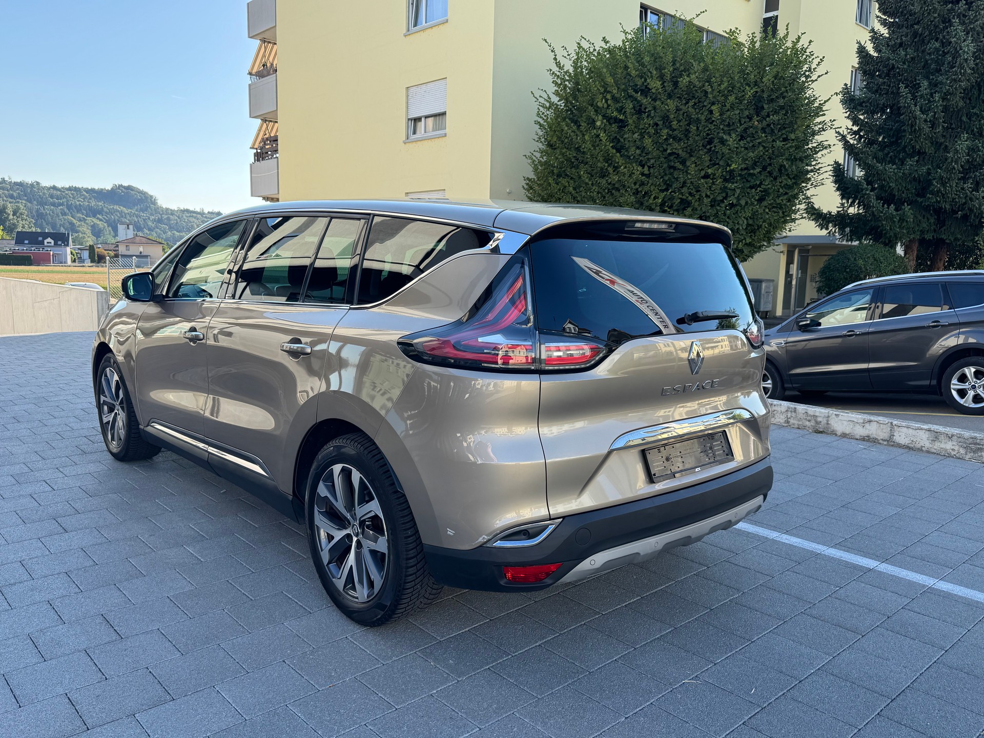RENAULT Espace 1.6 dCi Initiale Paris EDC-image-2