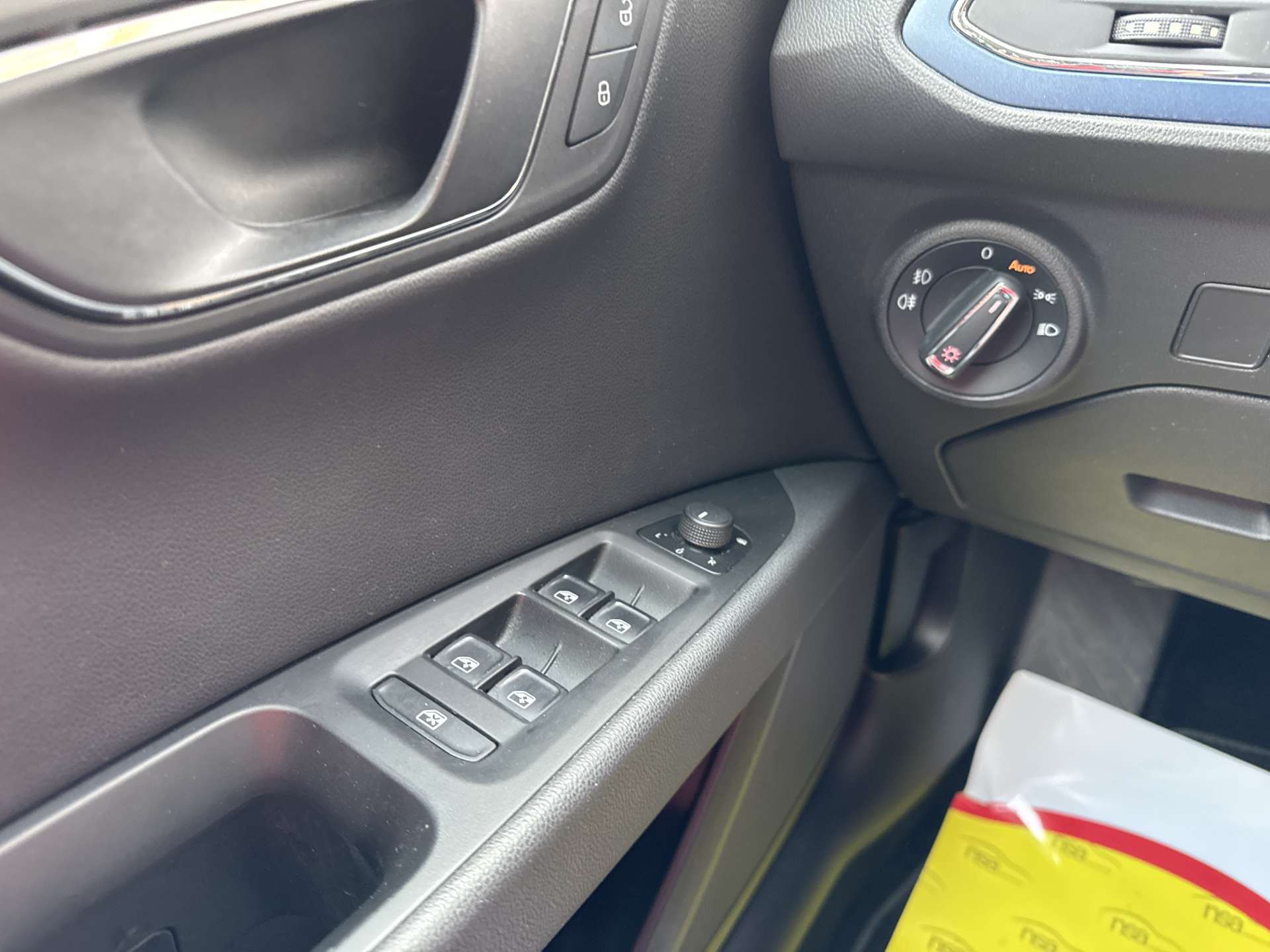 SEAT Leon 1.4 TSI Style DSG-Automat-image-15