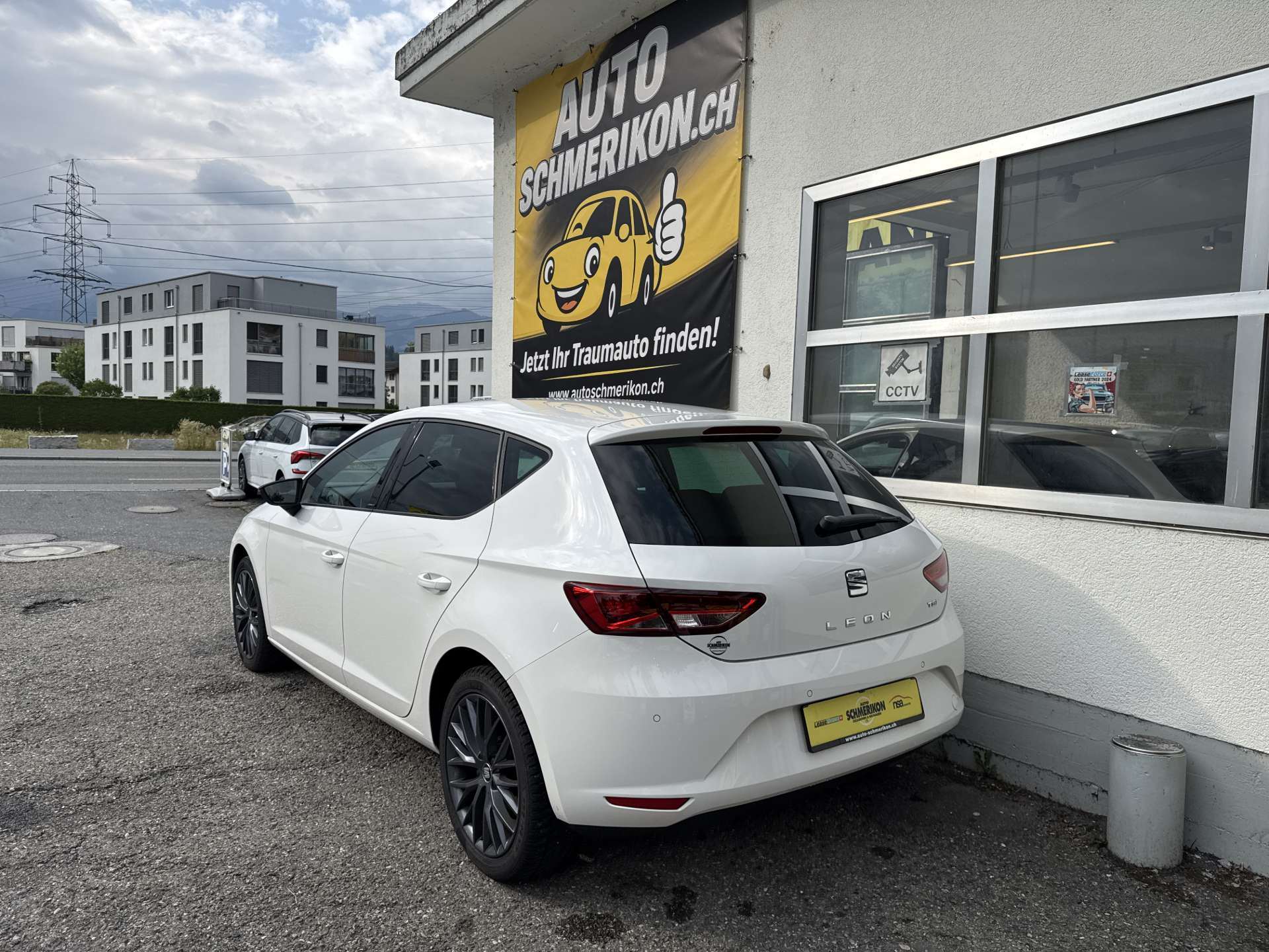 SEAT Leon 1.4 TSI Style DSG-Automat-image-2