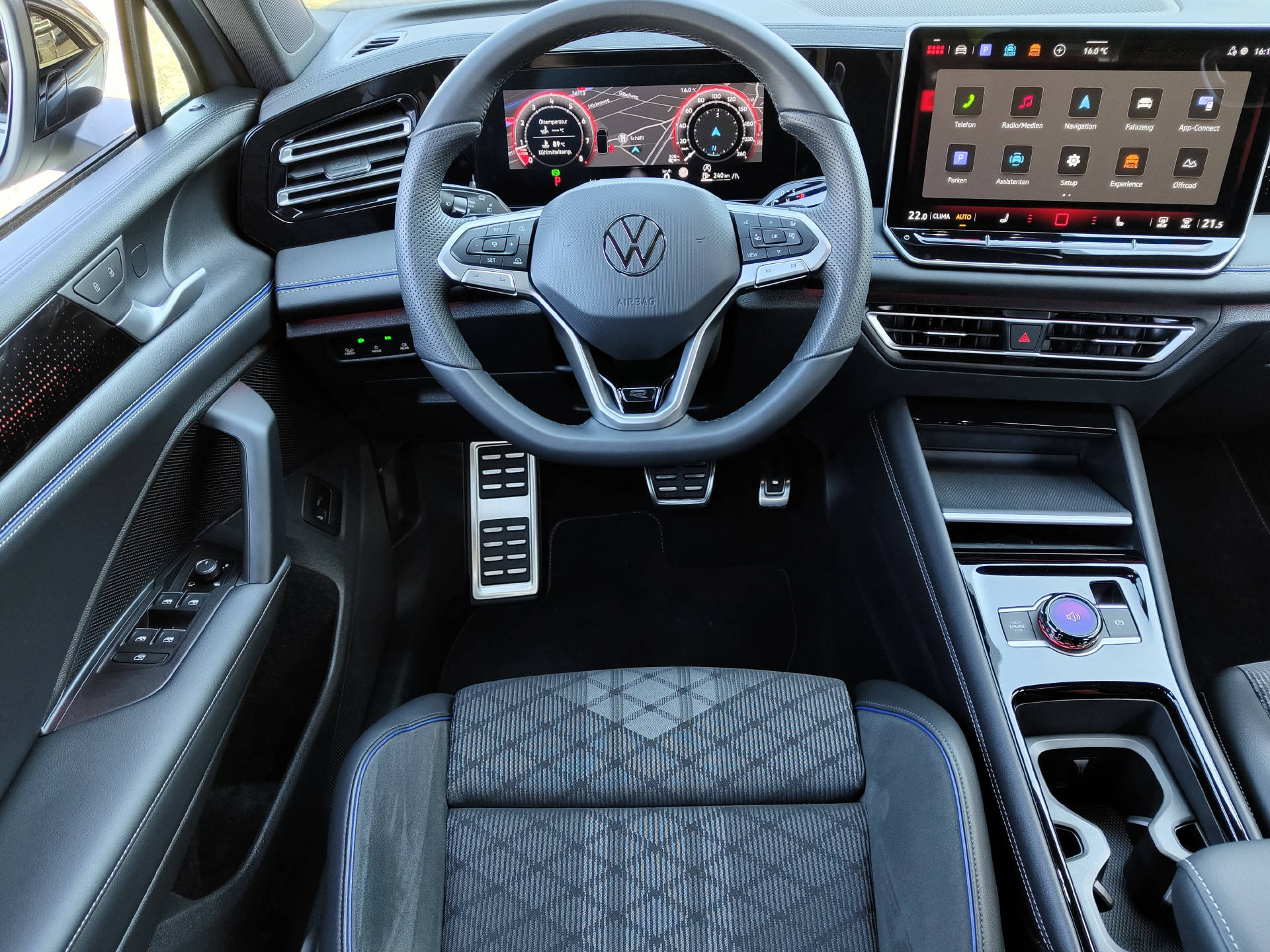VW Tiguan 2.0 TSI R-Line DSG 4Motion-image-4