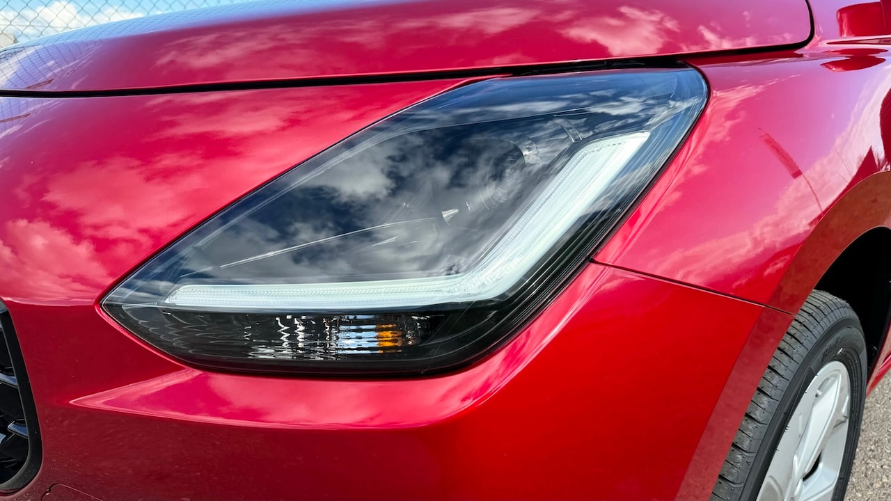 SUZUKI NEW SWIFT 1.2 COMPACT+ HYBRID 4X4-image-9