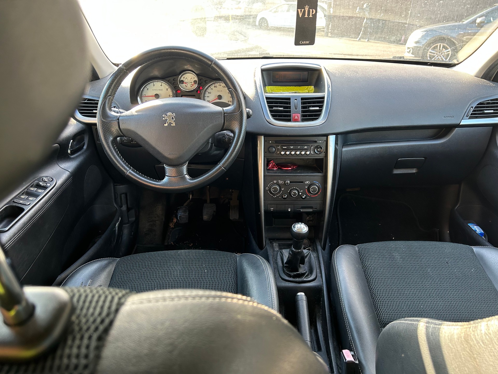 PEUGEOT 207 SW 1.4 16V Trendy Clim-image-5