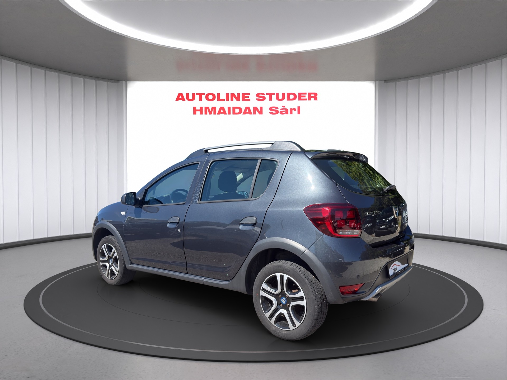 DACIA Sandero Stepway TCe 90 Comfort CVT-image-1