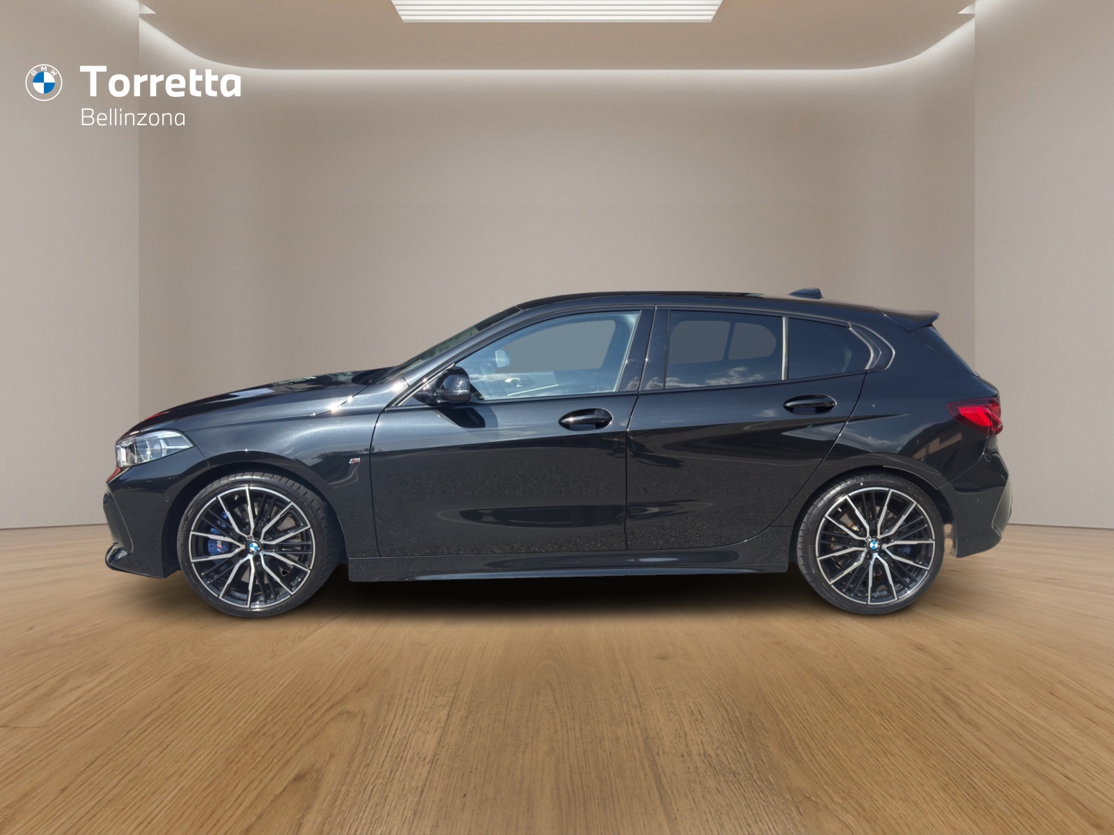 BMW M135i xDrive M Sport Pro Steptronic-image-1