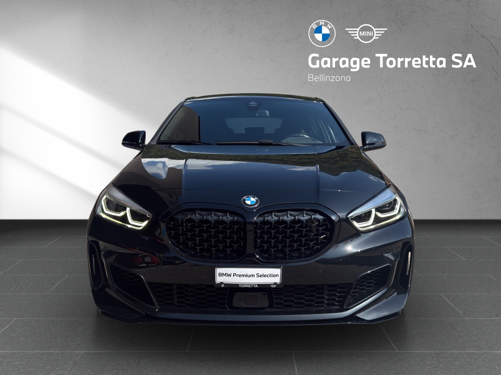 BMW M135i xDrive M Sport Pro Steptronic-image-7