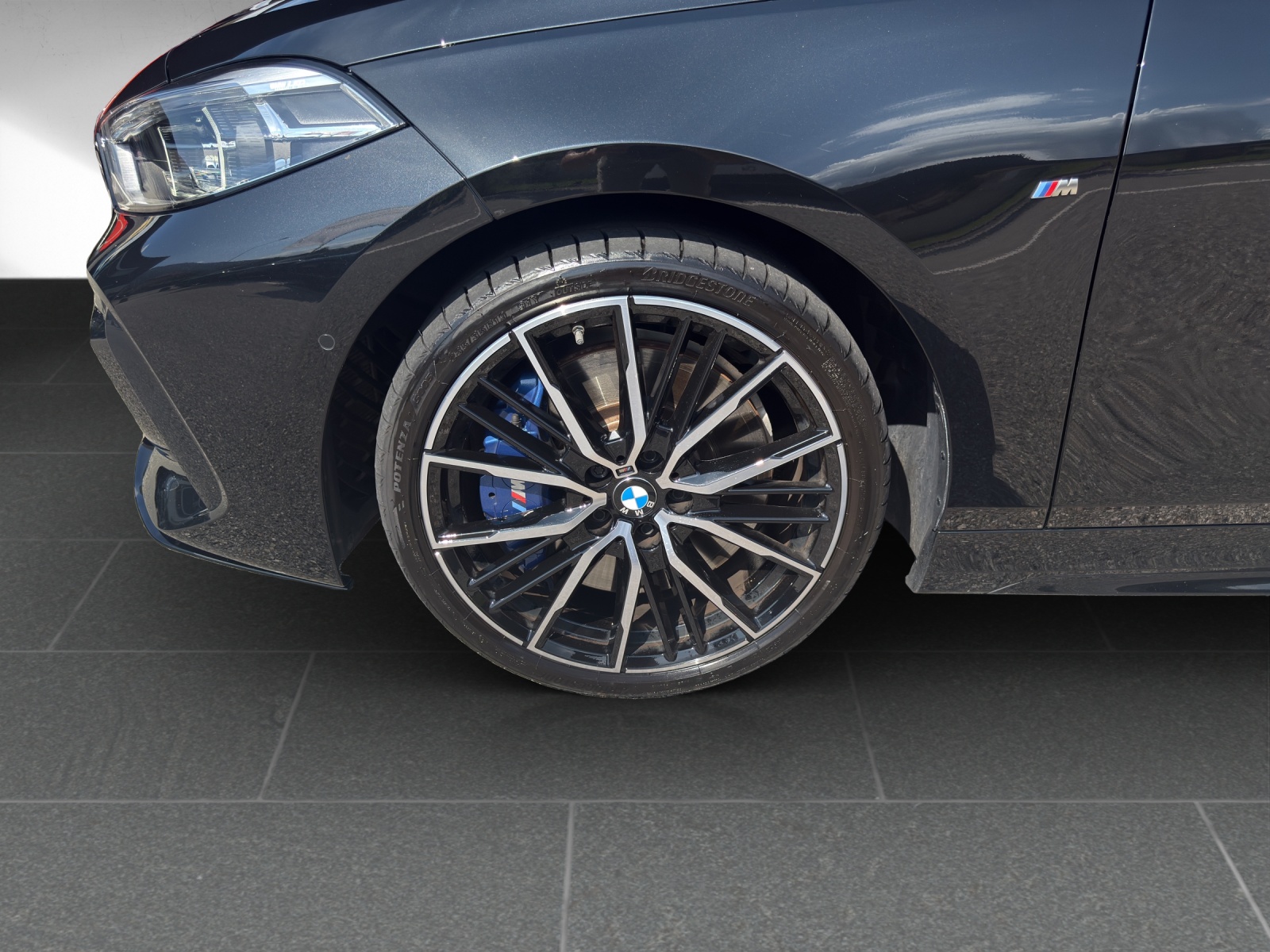 BMW M135i xDrive M Sport Pro Steptronic-image-8