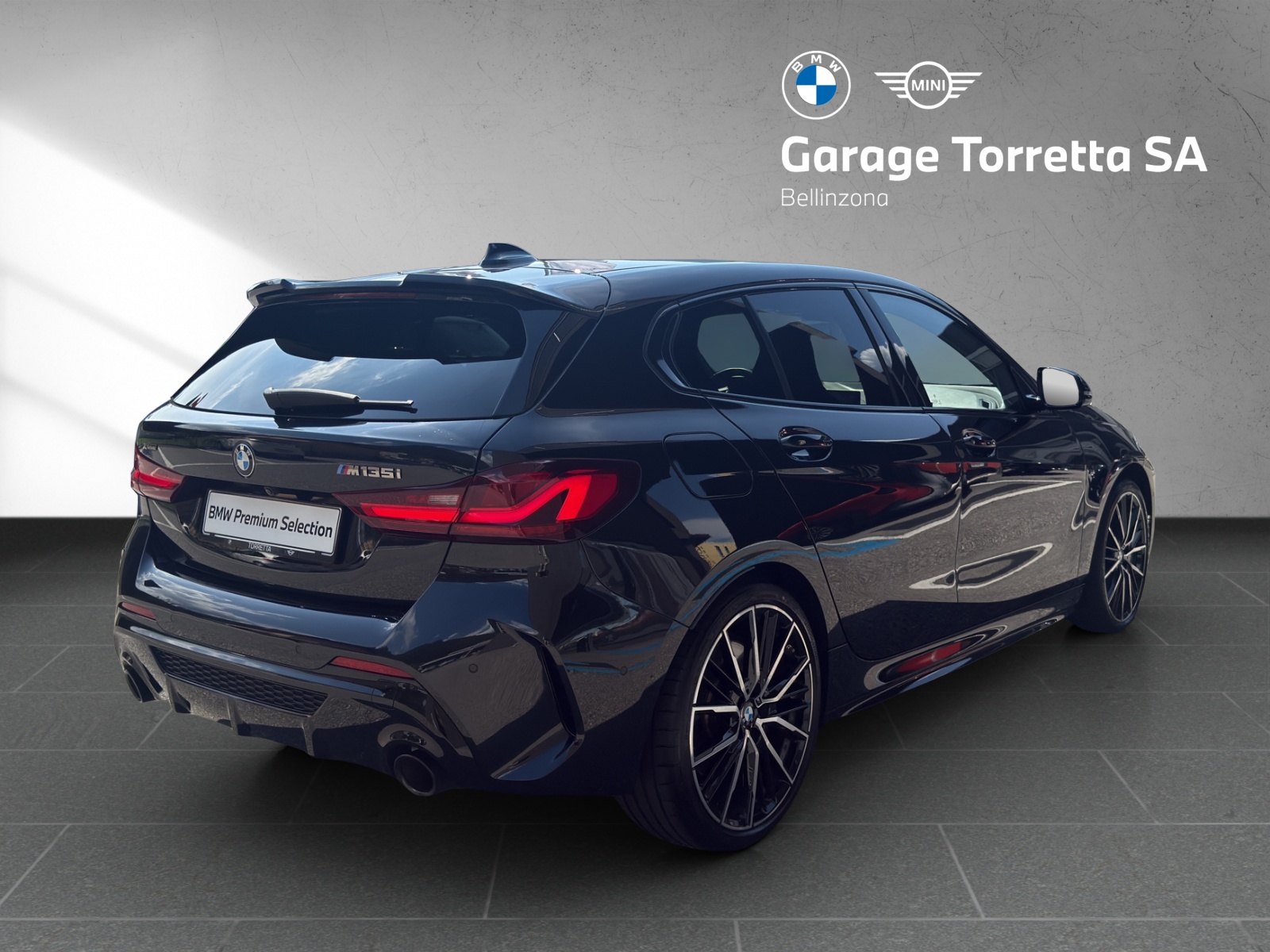 BMW M135i xDrive M Sport Pro Steptronic-image-4