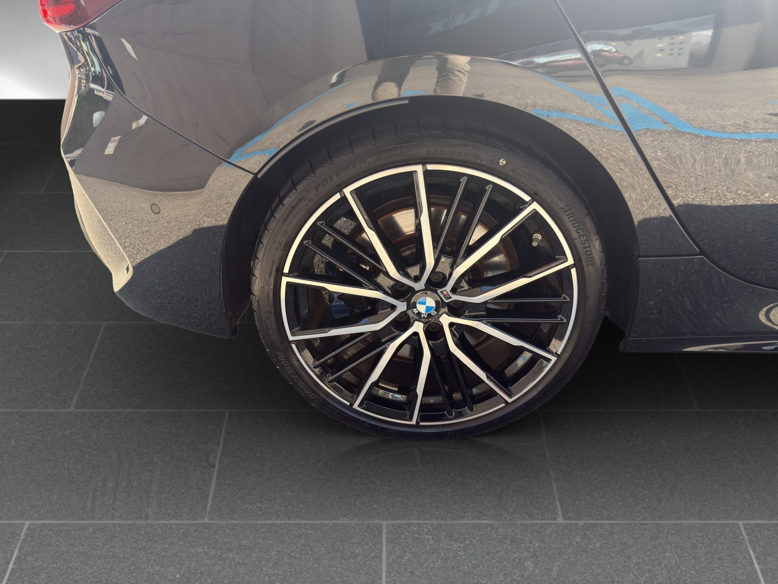 BMW M135i xDrive M Sport Pro Steptronic-image-10
