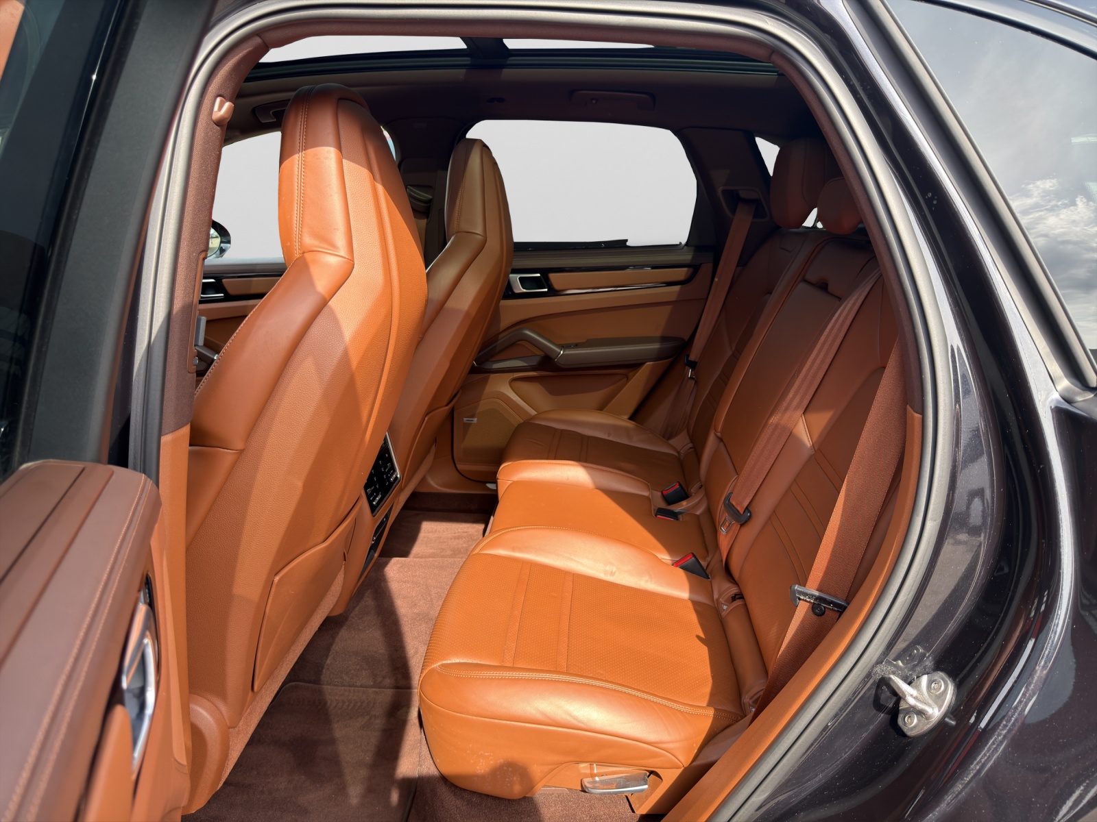 PORSCHE Cayenne S-image-10