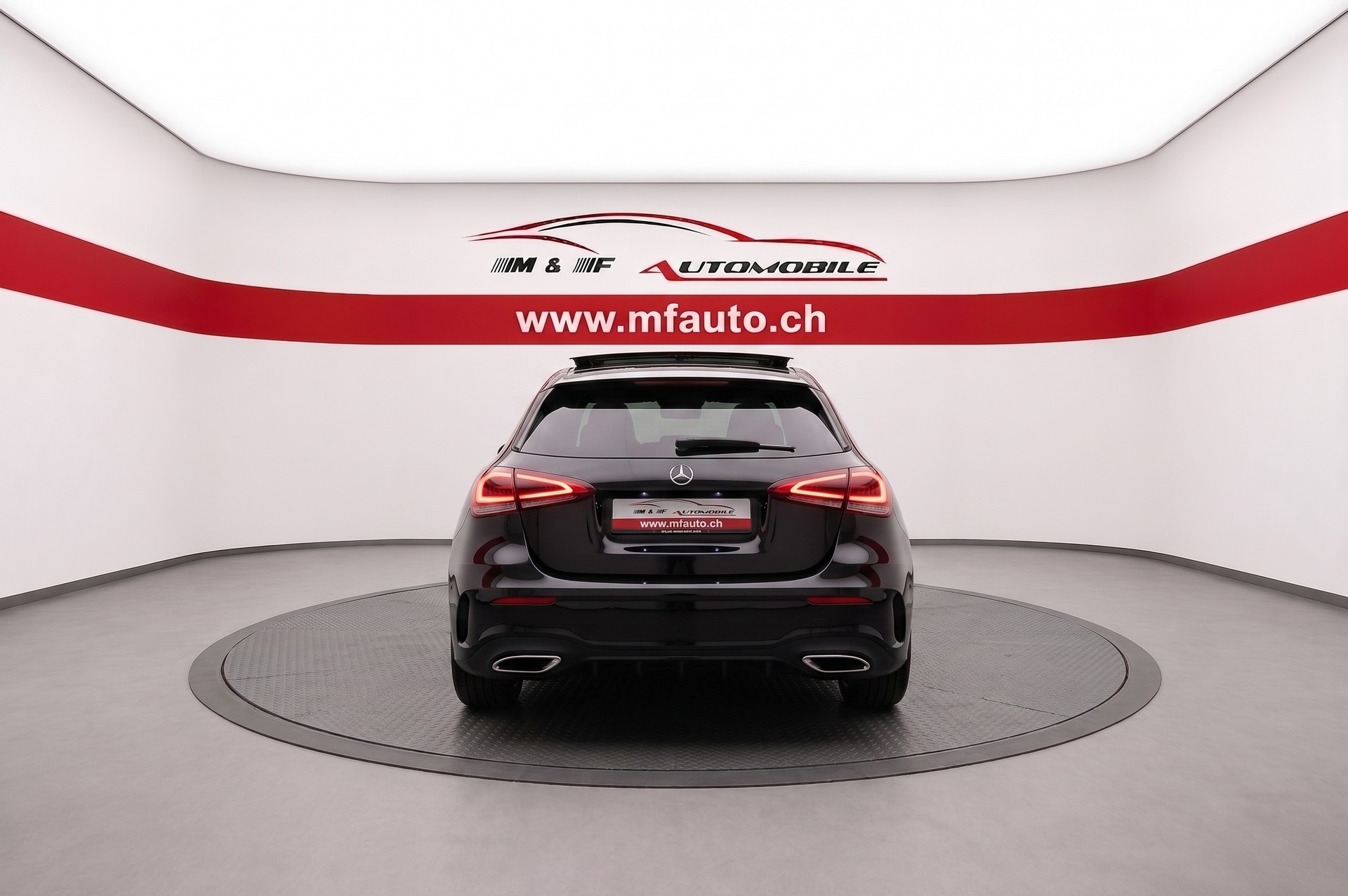 MERCEDES-BENZ A 180 Night Star AMG Line * Premium Plus * Panorama-Schiebedach * Panorama * 360°Kamera* CH FAHRZEUG-image-4
