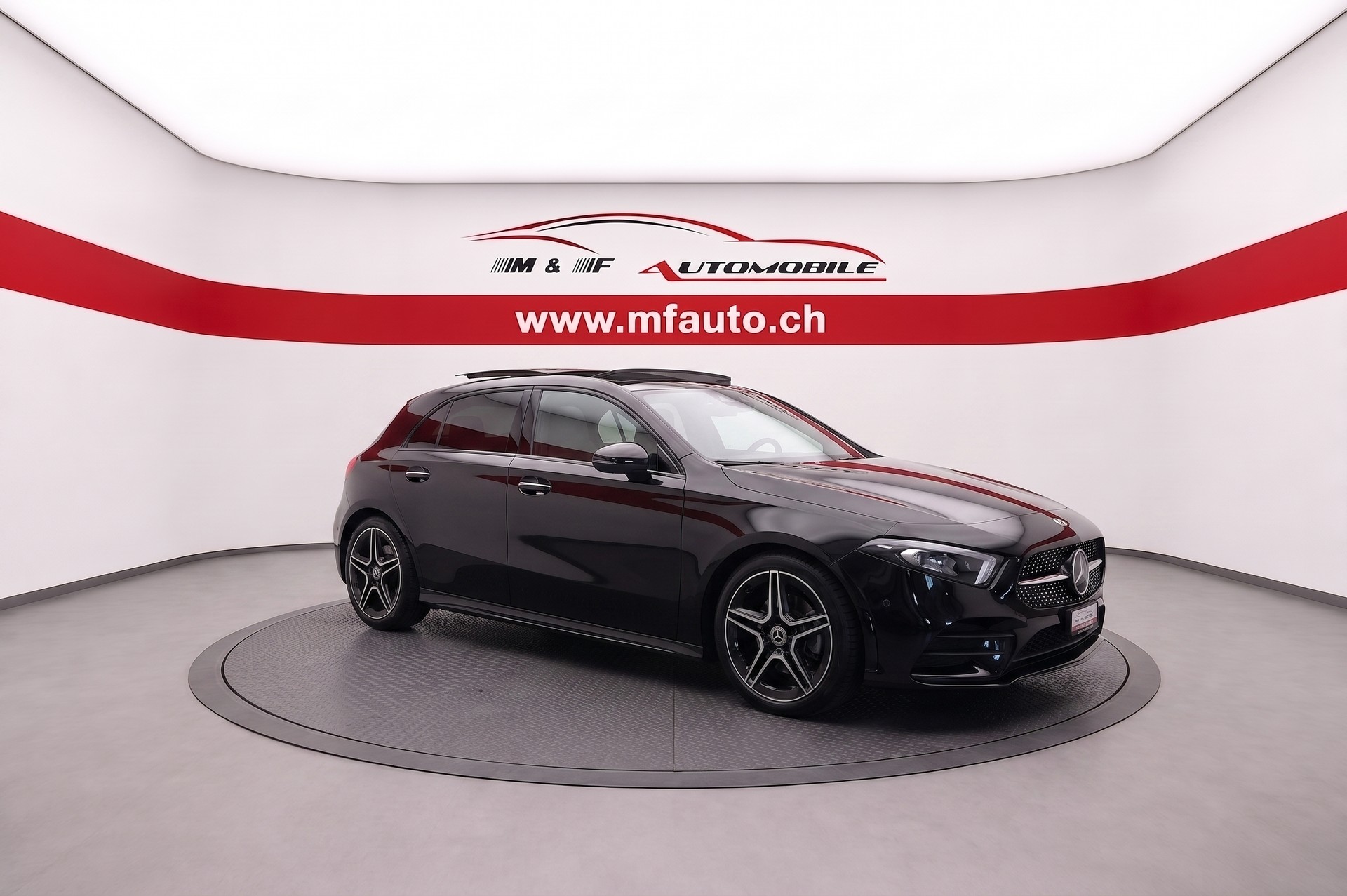 MERCEDES-BENZ A 180 Night Star AMG Line * Premium Plus * Panorama-Schiebedach * Panorama * 360°Kamera* CH FAHRZEUG-image-2