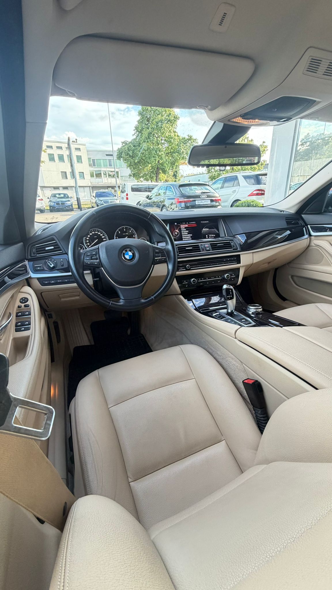 BMW 520d Touring xDrive Steptronic-image-11
