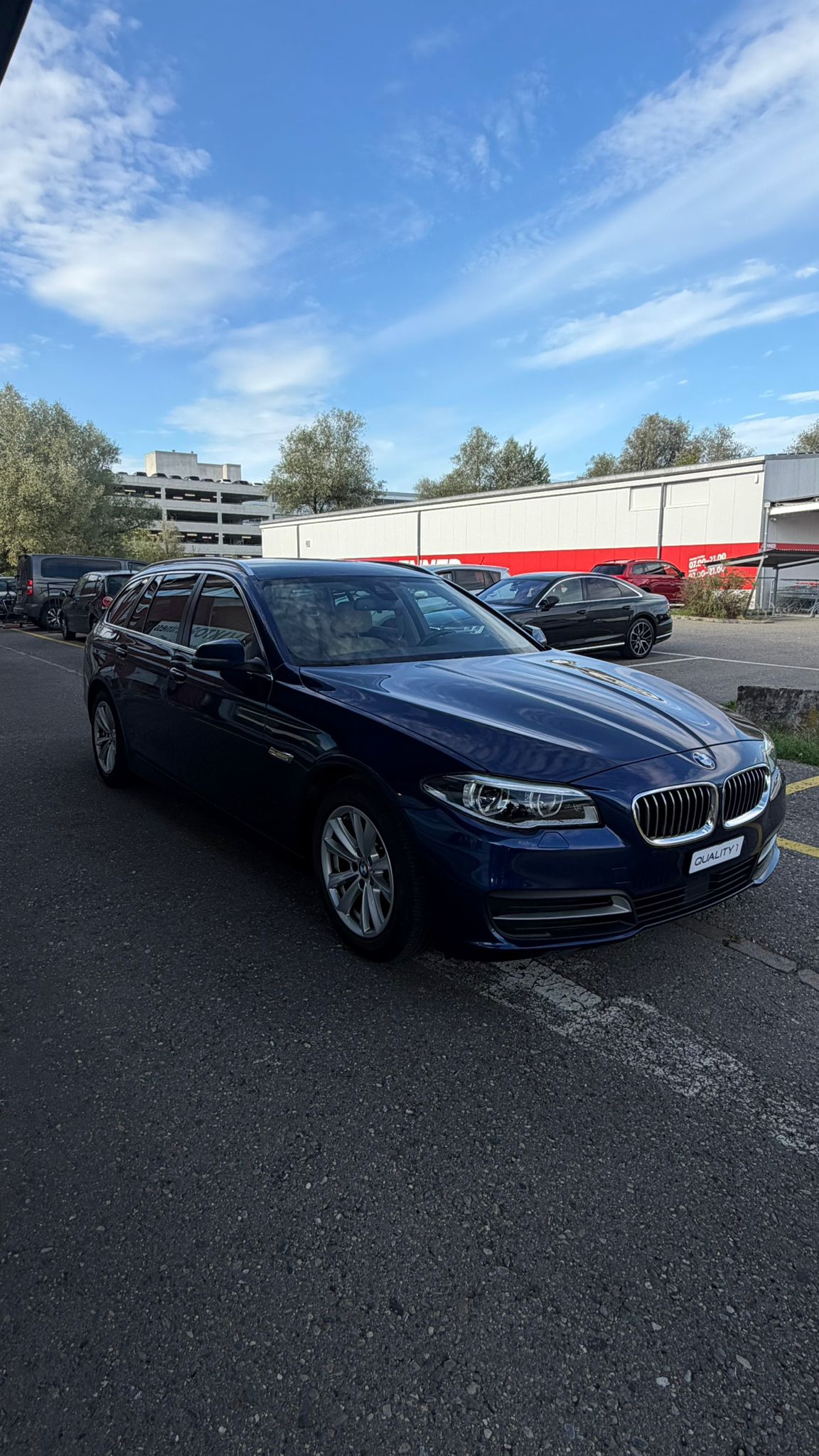 BMW 520d Touring xDrive Steptronic-image-1