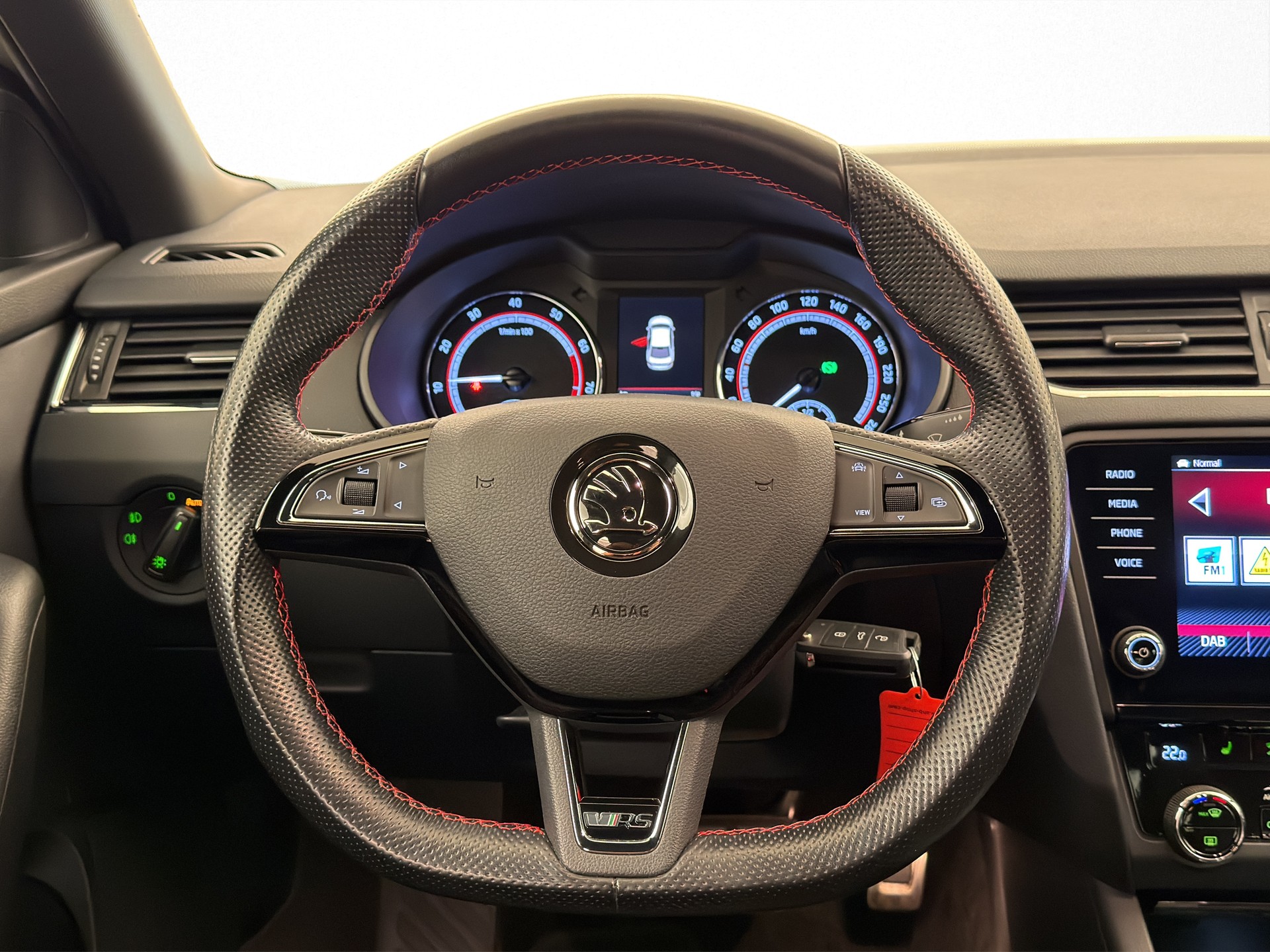 SKODA Octavia 2.0 TSI 245 RS DSG-image-7