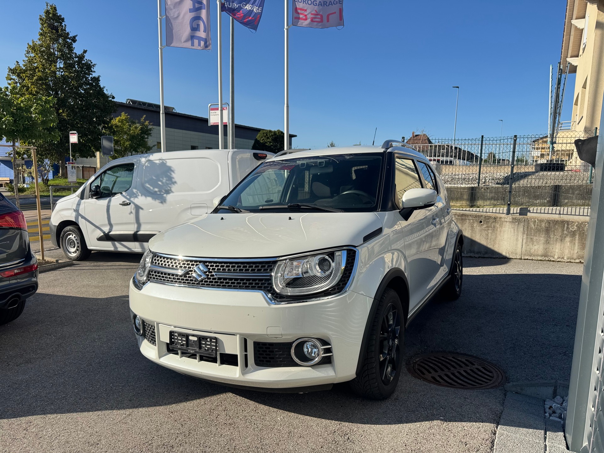 SUZUKI Ignis 1.2i Compact+ AGS-image-0
