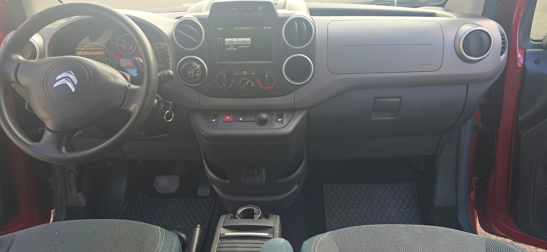 CITROEN Berlingo 1.6 BlueHDi Feel ETG6-image-11
