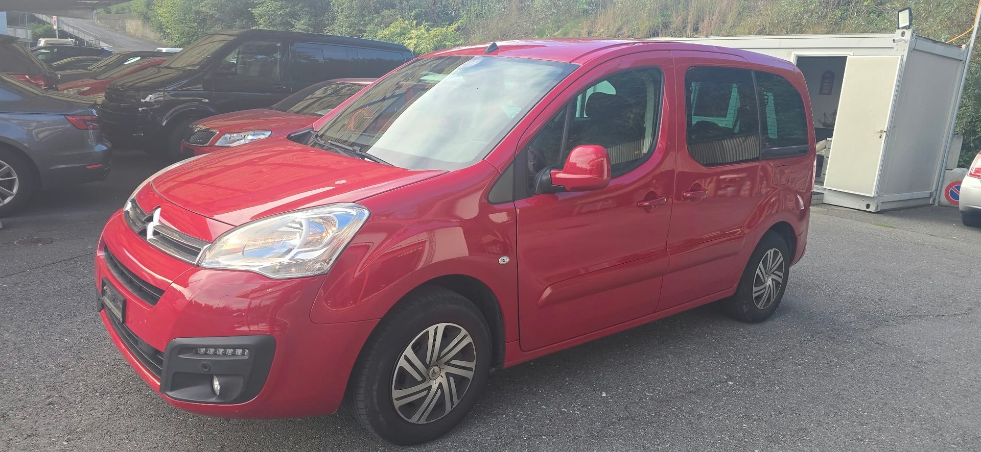 CITROEN Berlingo 1.6 BlueHDi Feel ETG6-image-1