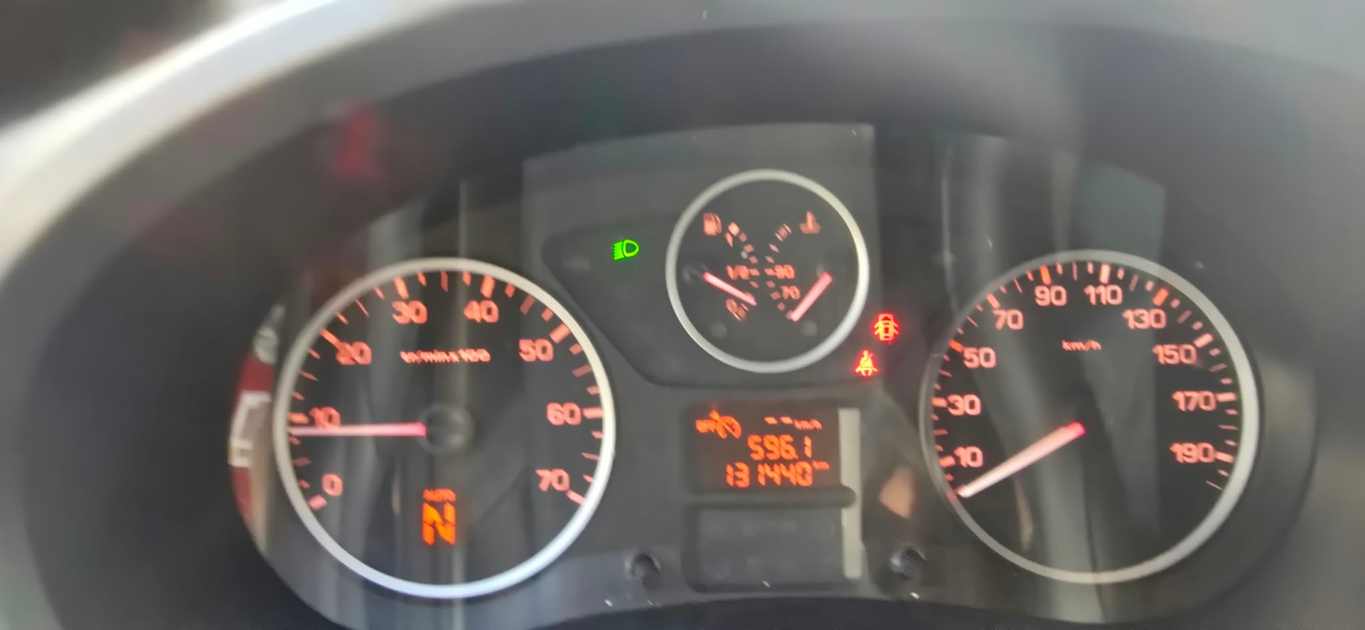 CITROEN Berlingo 1.6 BlueHDi Feel ETG6-image-14