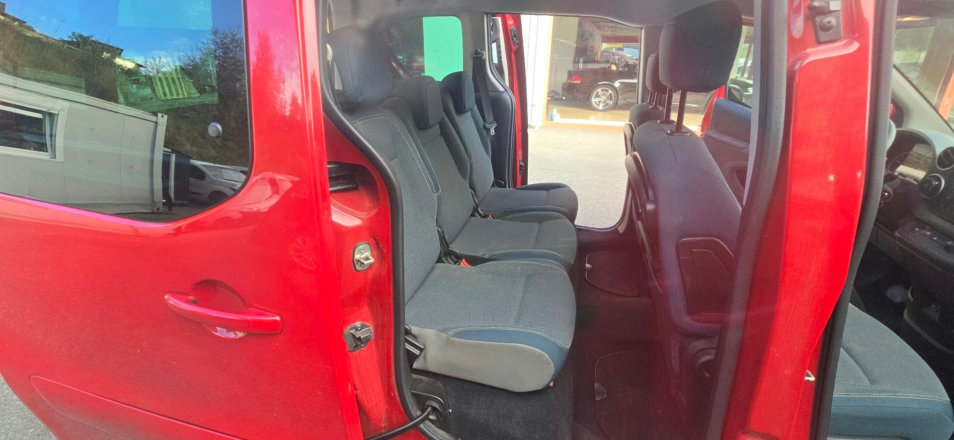 CITROEN Berlingo 1.6 BlueHDi Feel ETG6-image-8