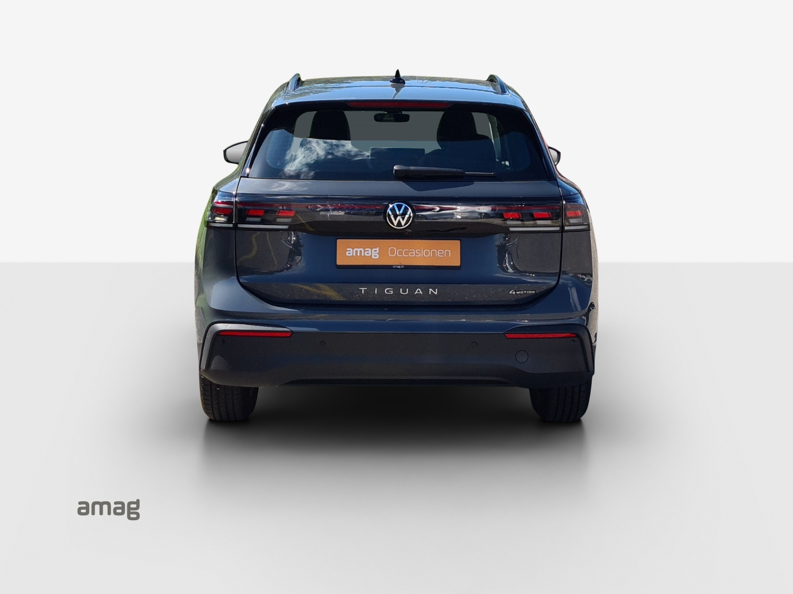 VW Tiguan 2.0 TSI DSG Life 4Motion-showroom-element-3