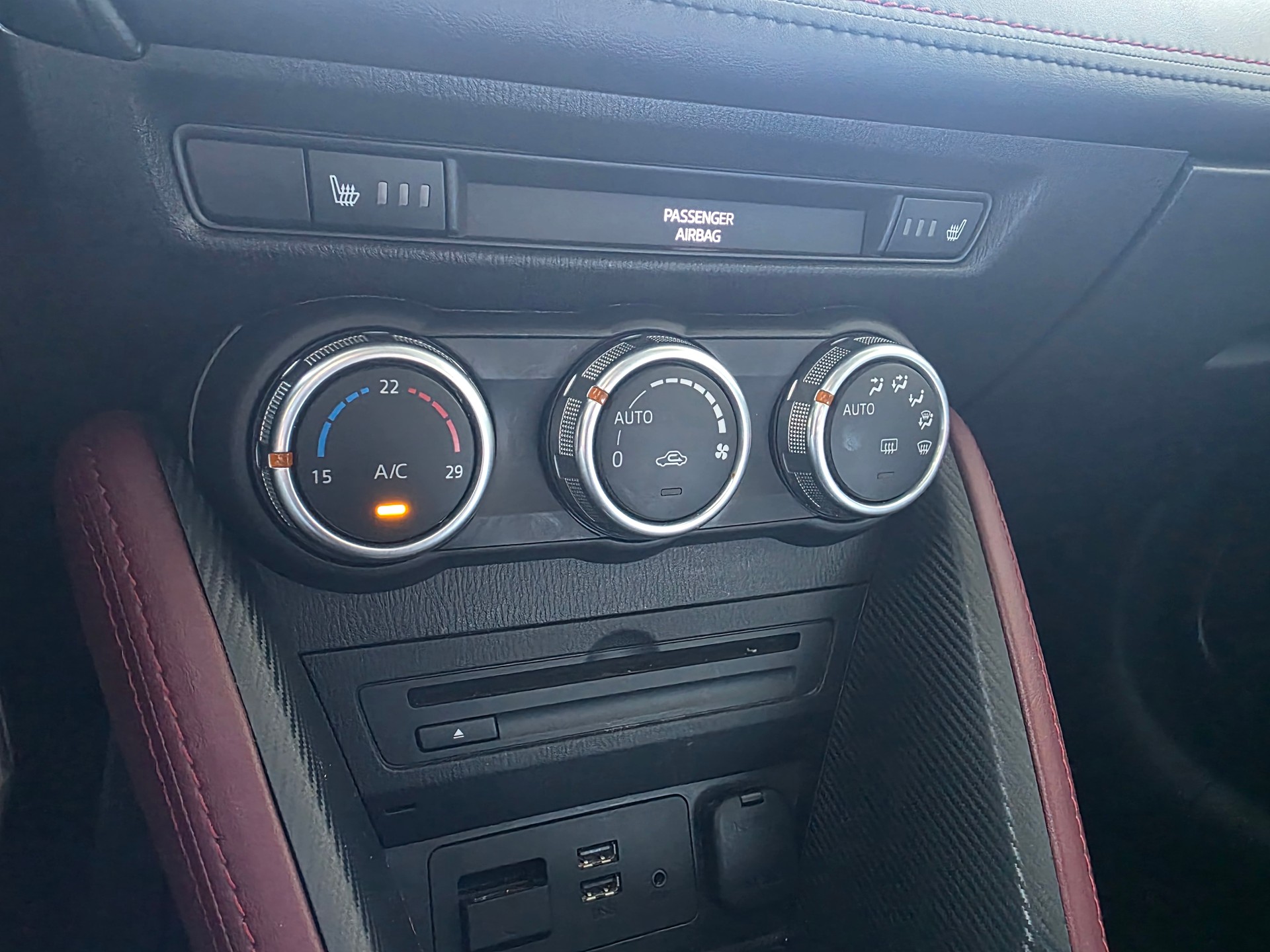MAZDA CX-3 2.0 Revolution FWD-image-13